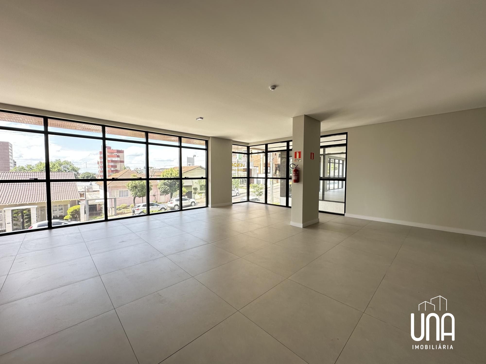 Sala-Conjunto, 240 m² - Foto 1