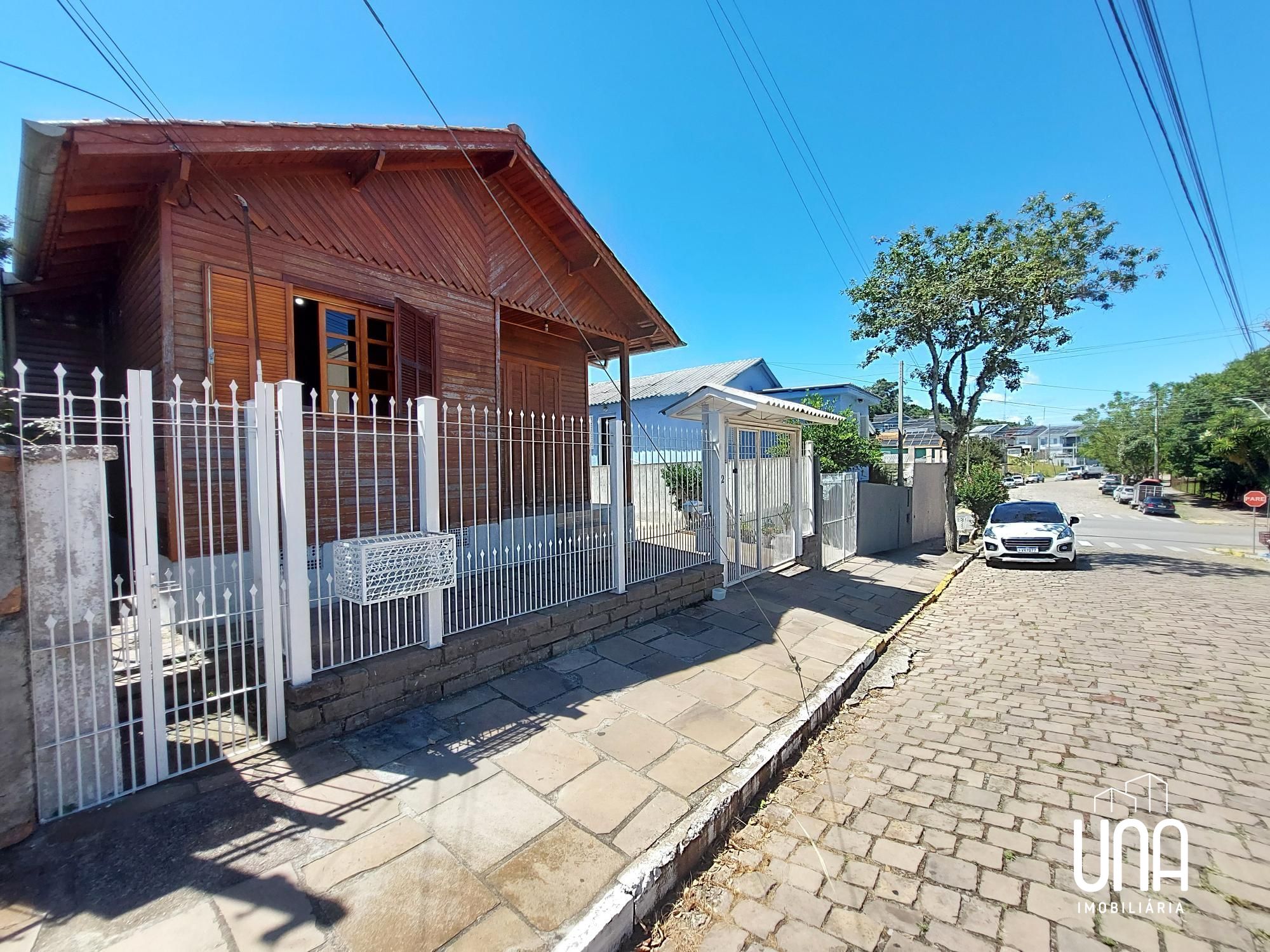 Casa, 5 quartos, 226 m² - Foto 2