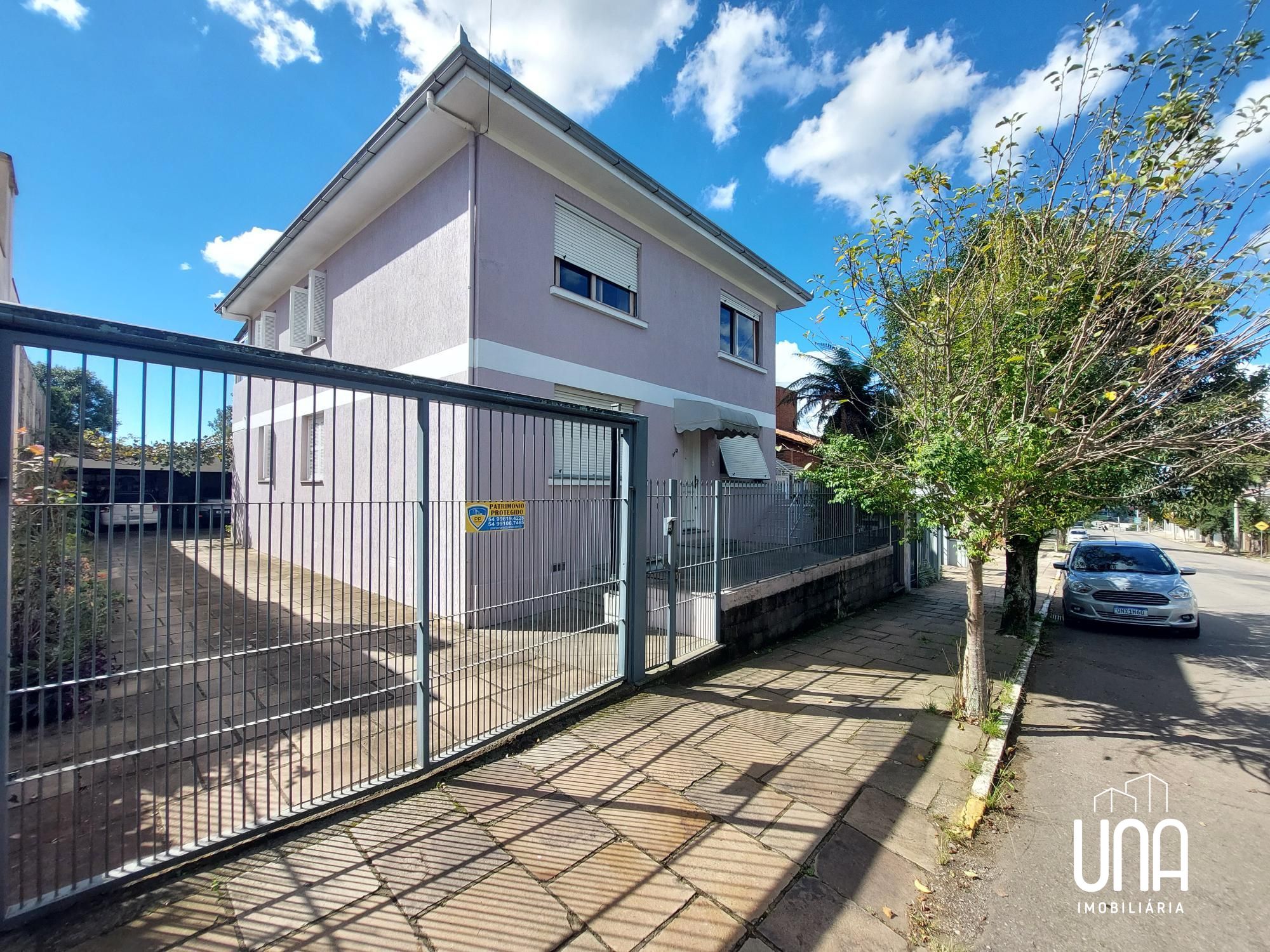 Casa, 6 quartos, 184 m² - Foto 1