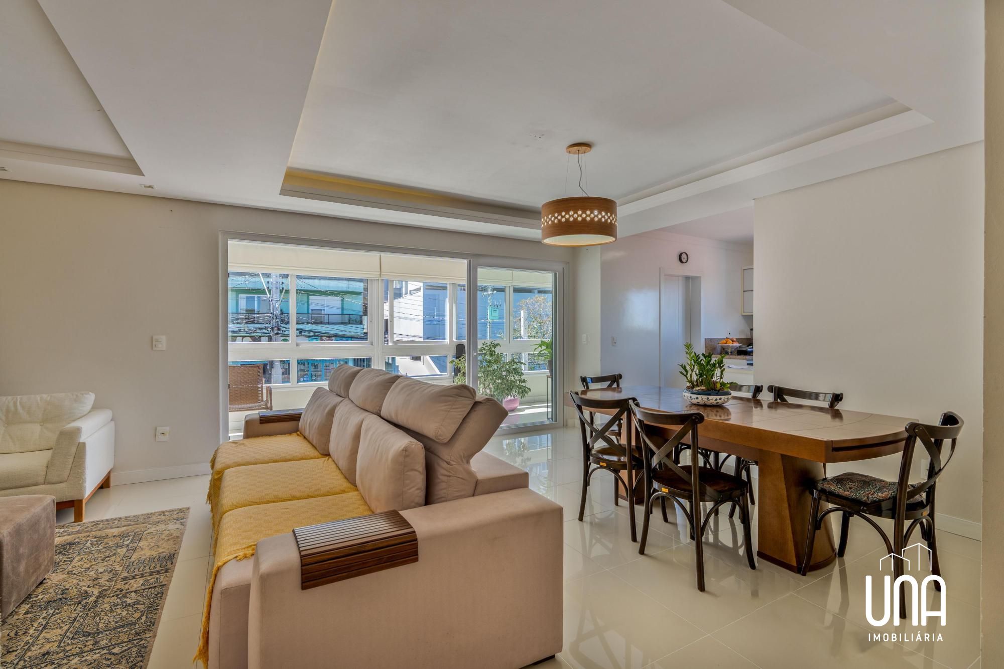 Casa, 4 quartos, 266 m² - Foto 2