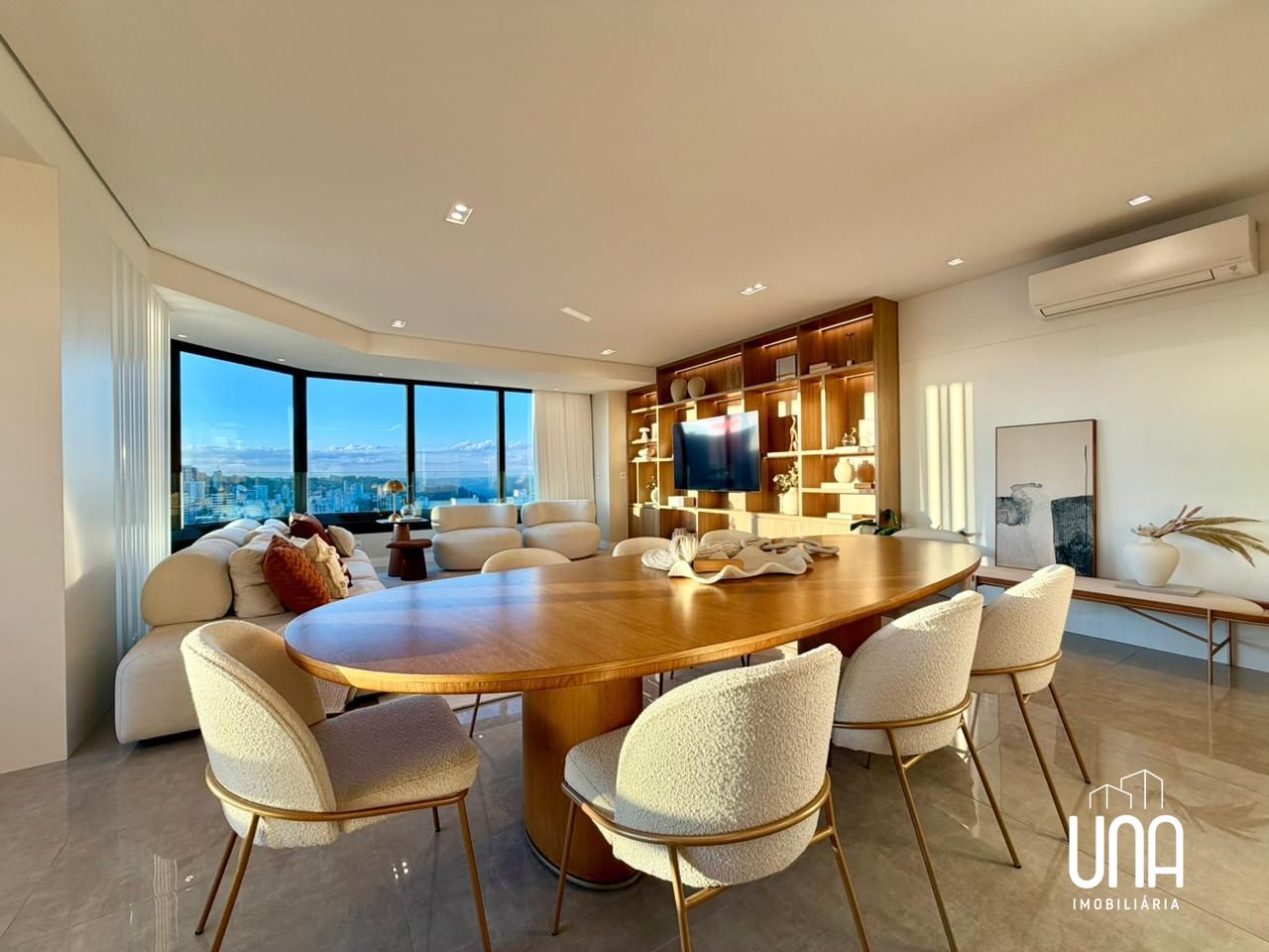 Apartamento, 3 quartos, 199 m² - Foto 1