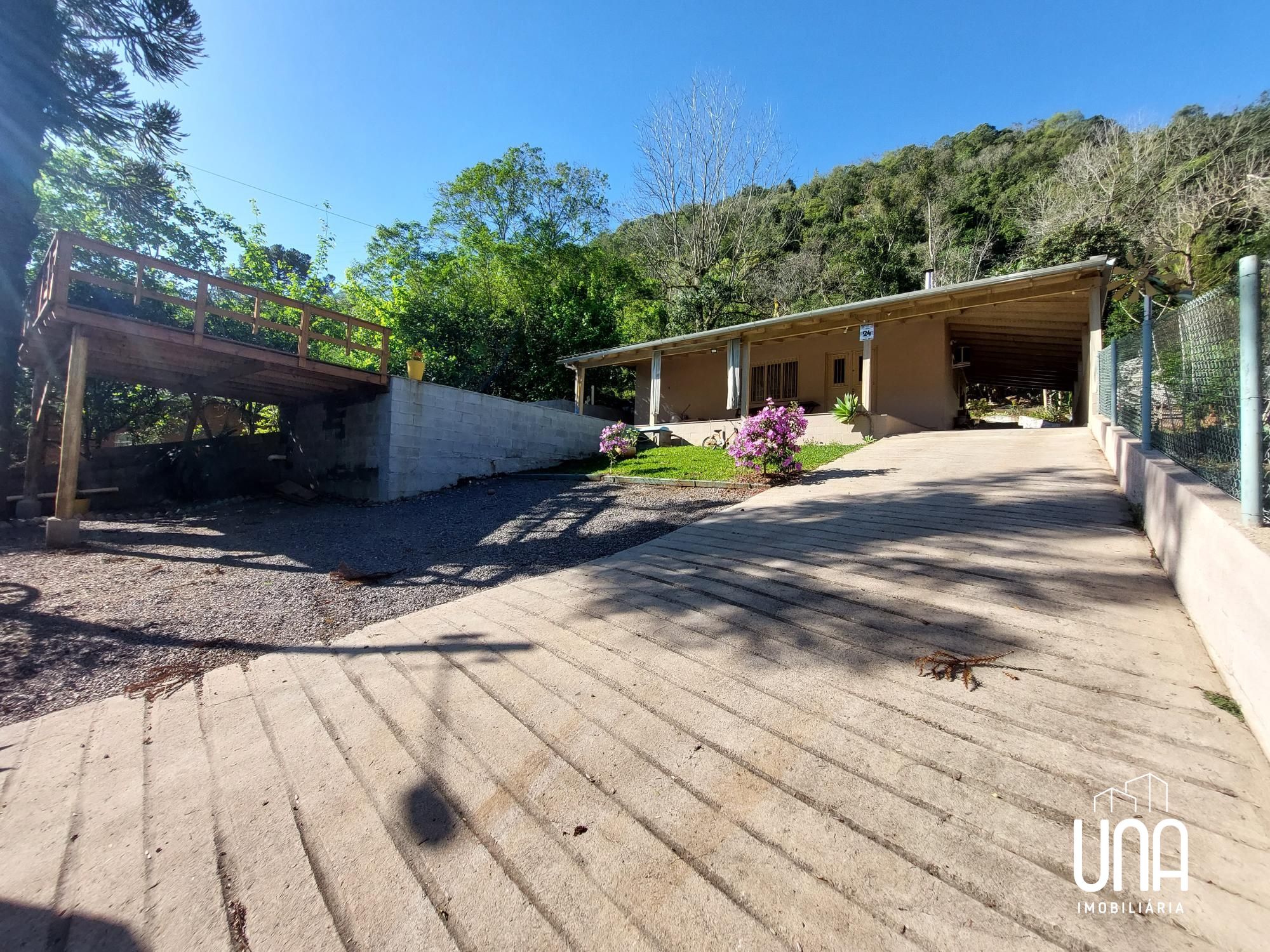 Chácara, 3 quartos, 600 m² - Foto 1