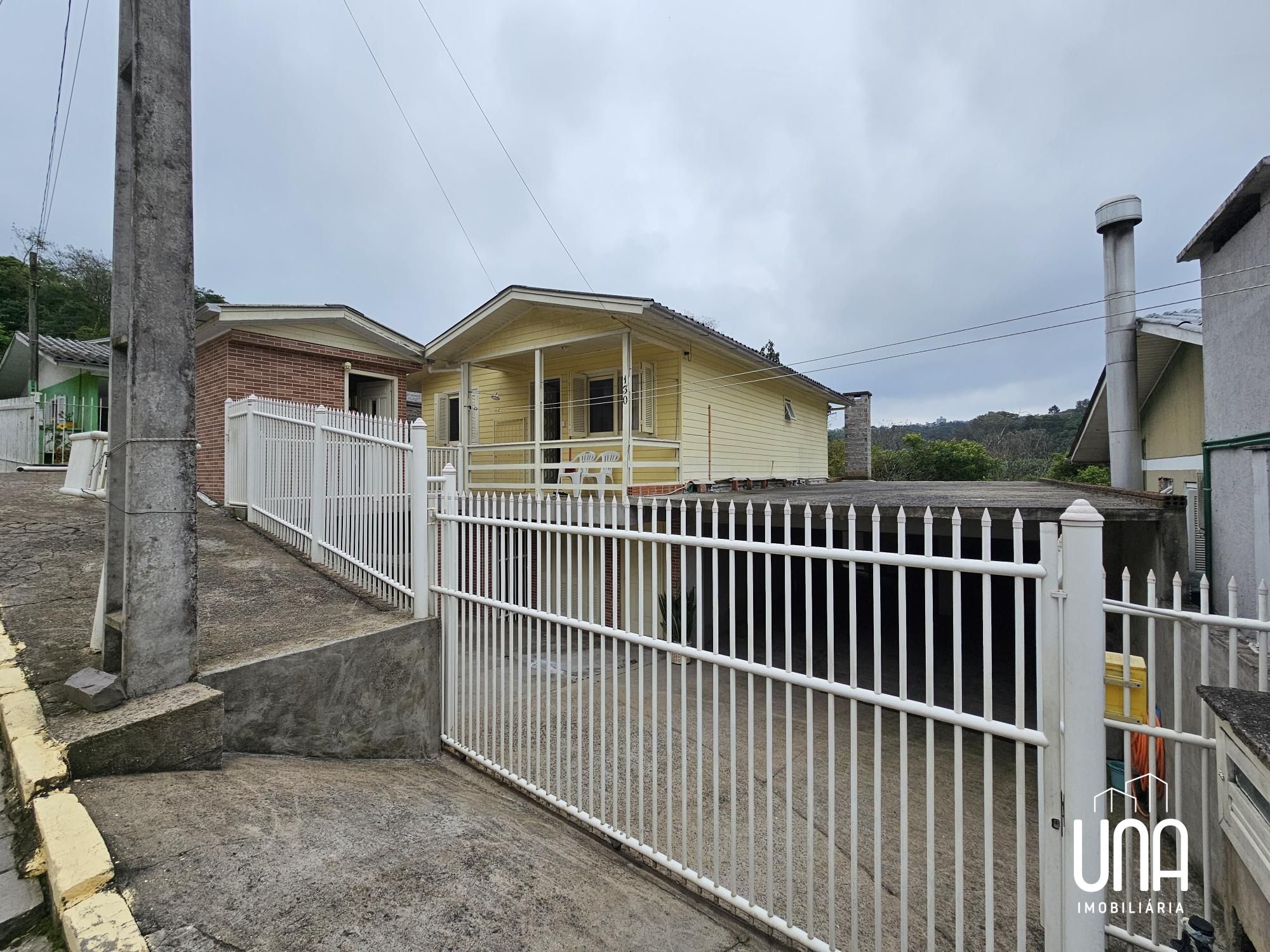 Casa, 5 quartos, 227 m² - Foto 2