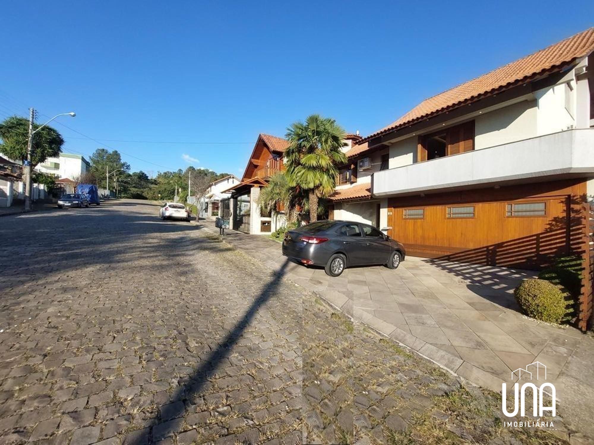 Casa, 5 quartos, 260 m² - Foto 2
