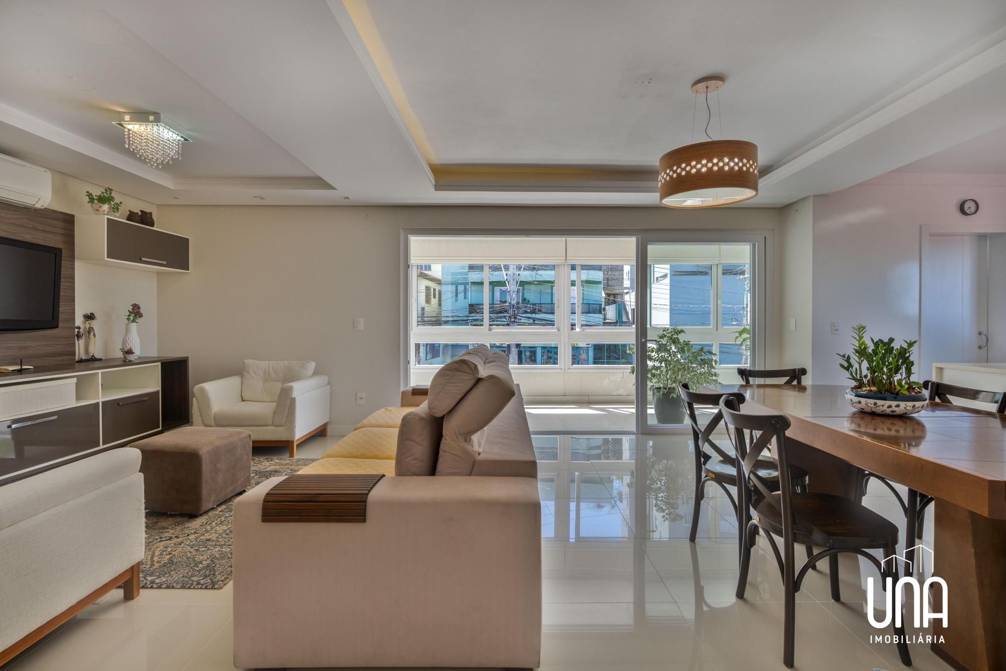 Casa, 4 quartos, 266 m² - Foto 1