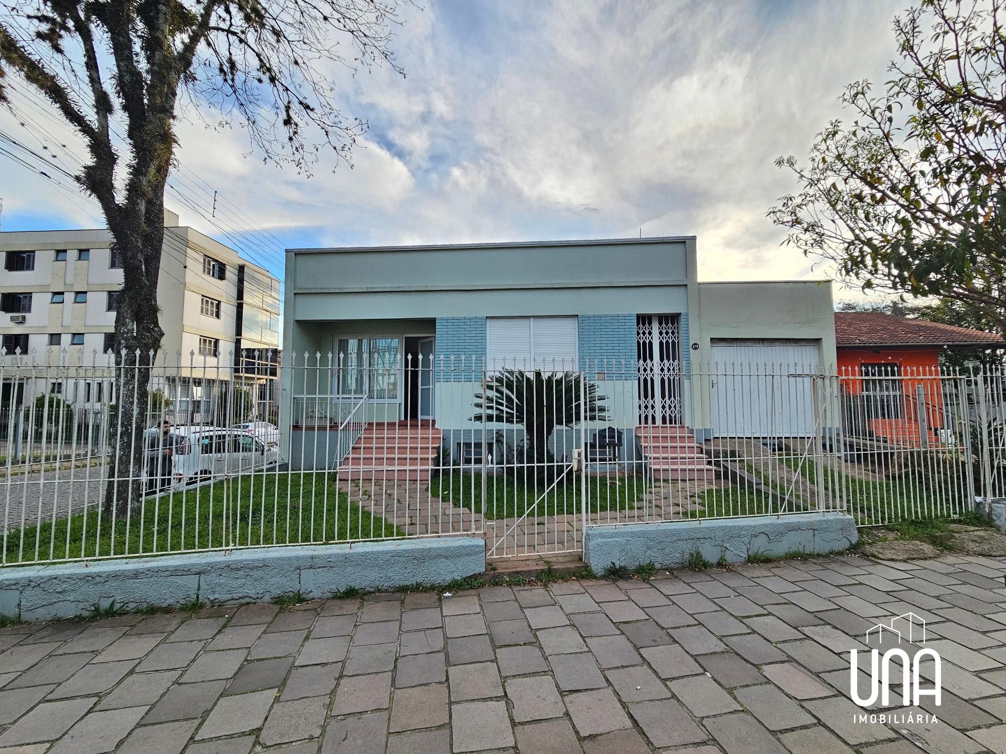 Casa, 6 quartos, 231 m² - Foto 1
