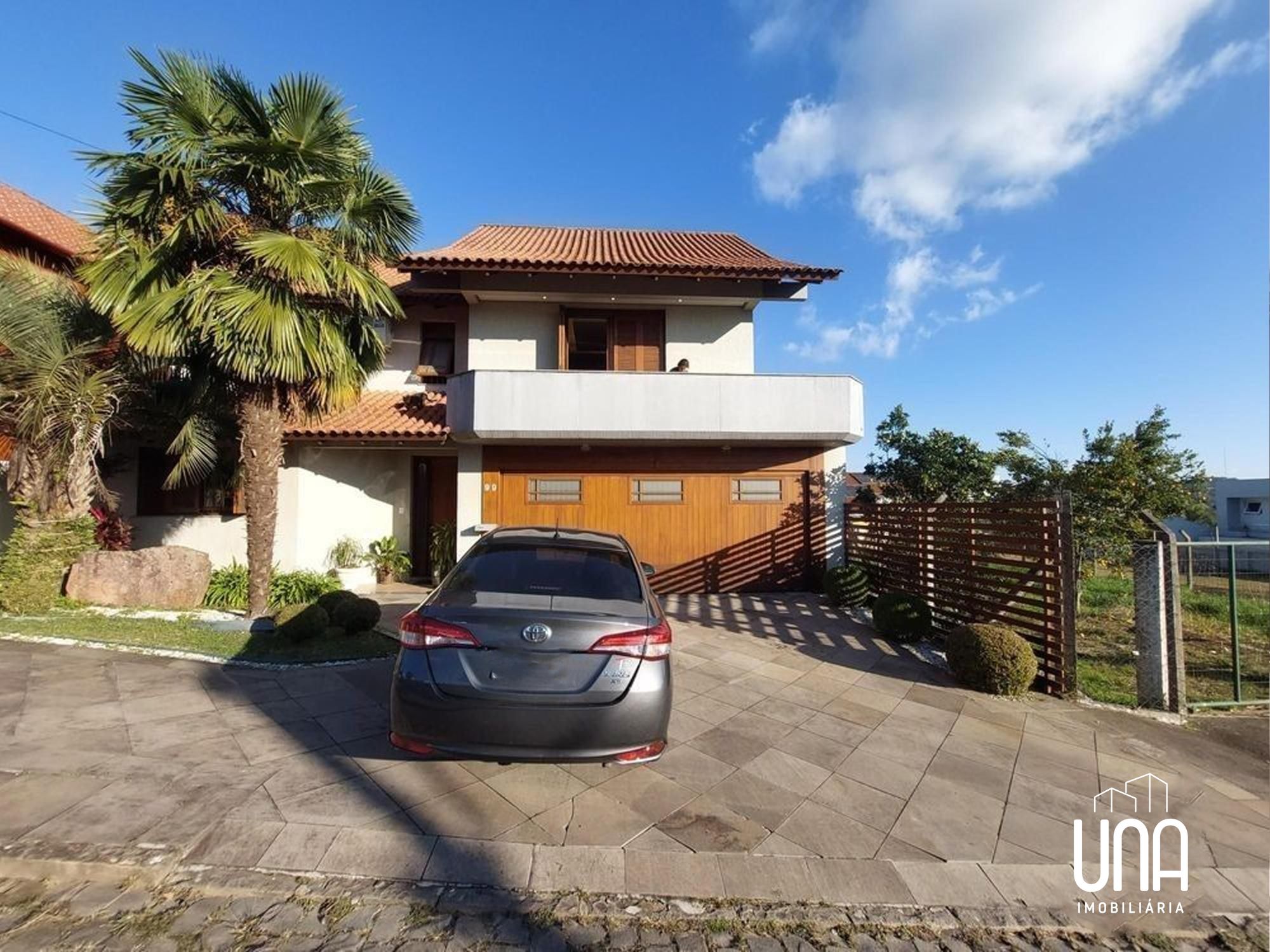 Casa, 5 quartos, 260 m² - Foto 1