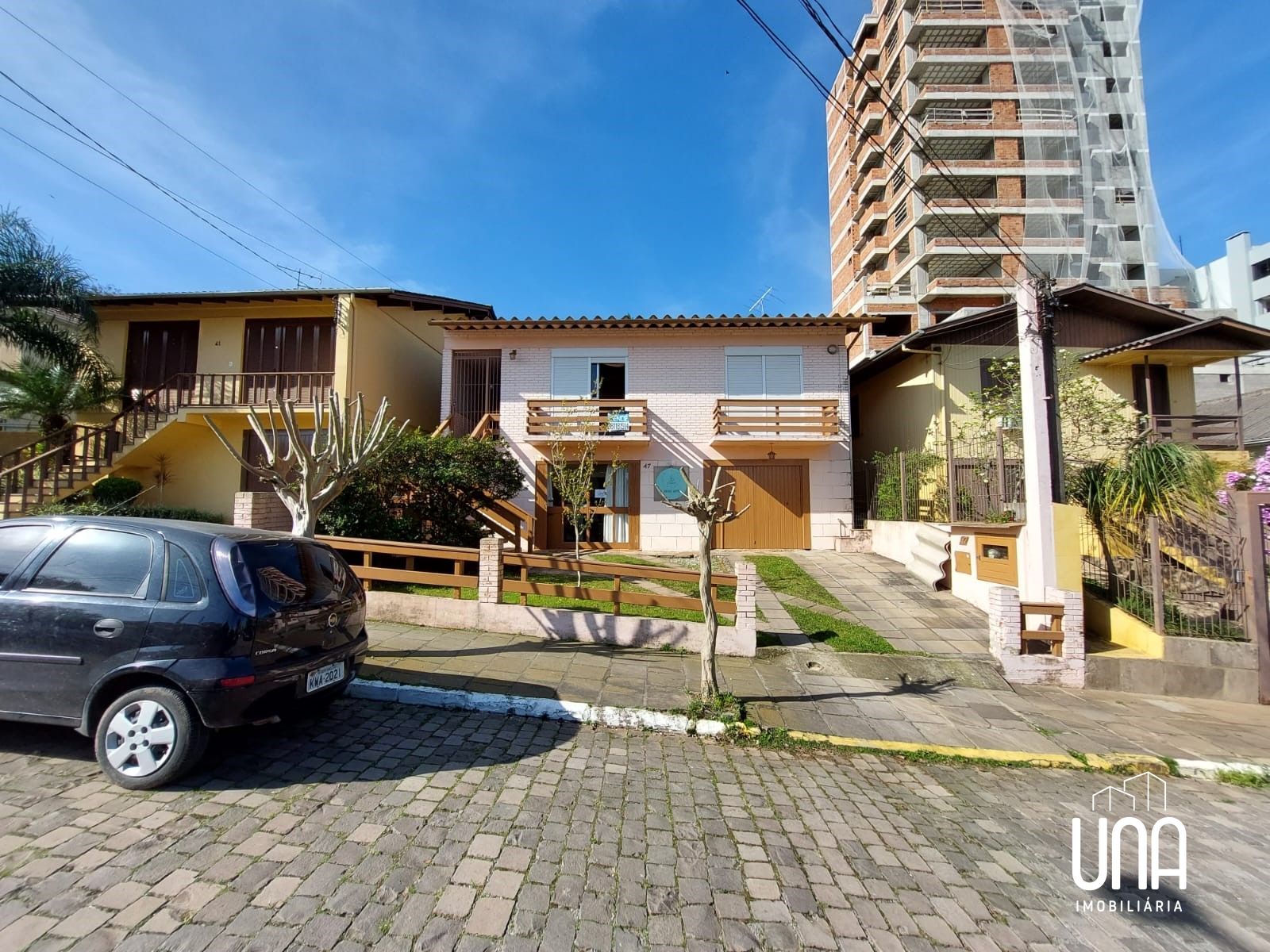 Casa, 3 quartos, 244 m² - Foto 1