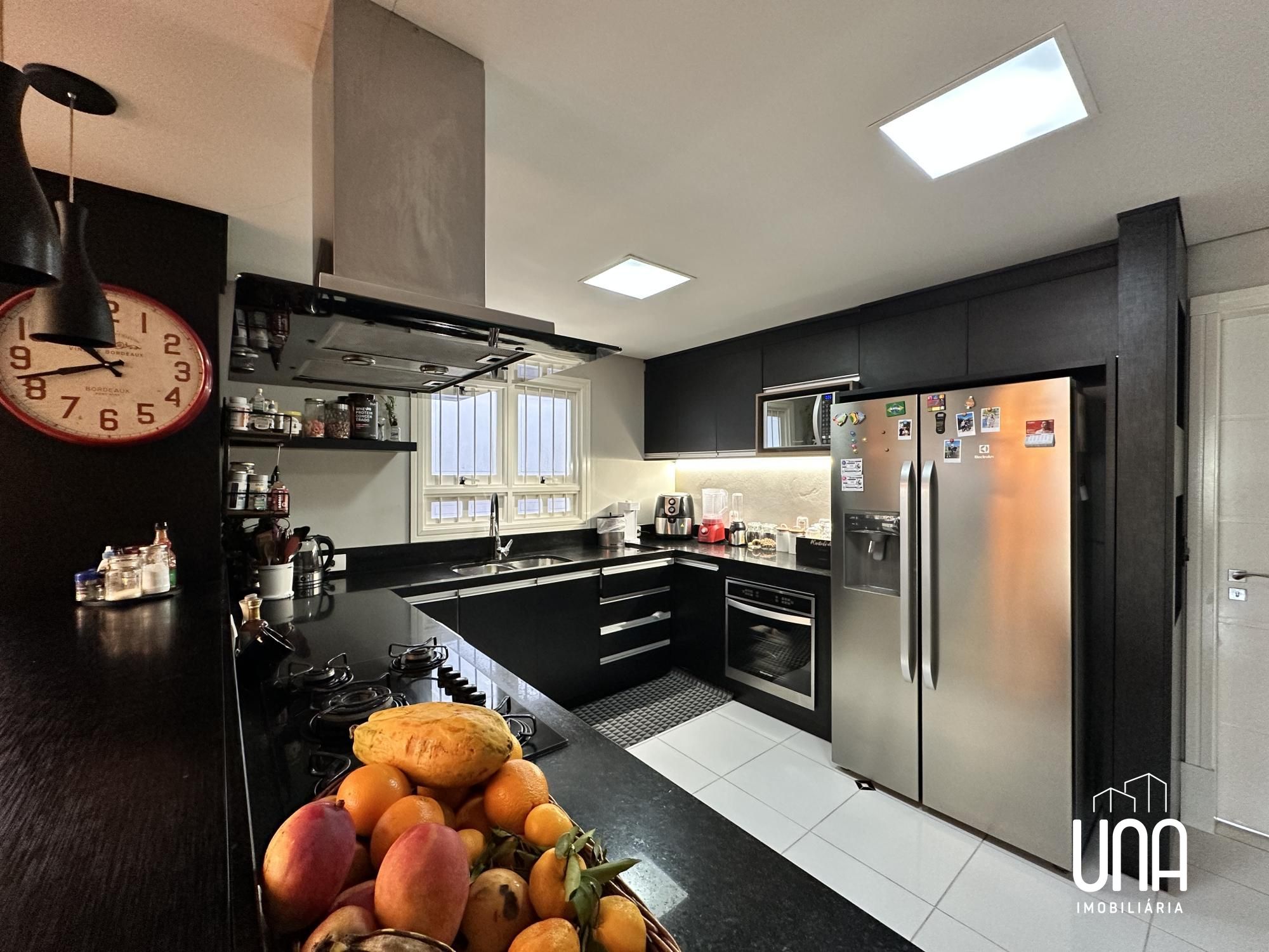 Casa, 3 quartos, 308 m² - Foto 11