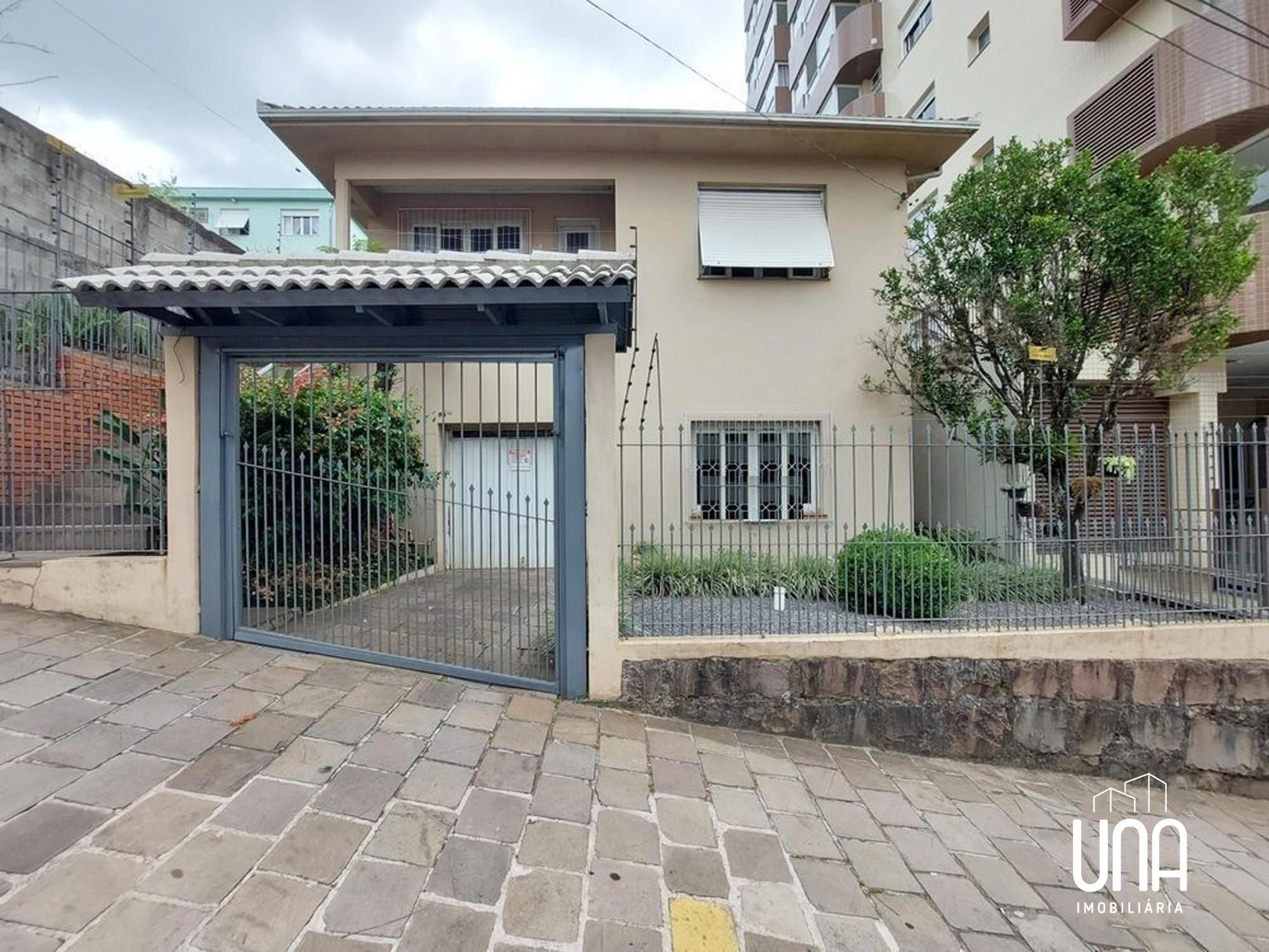 Casa, 3 quartos, 257 m² - Foto 1