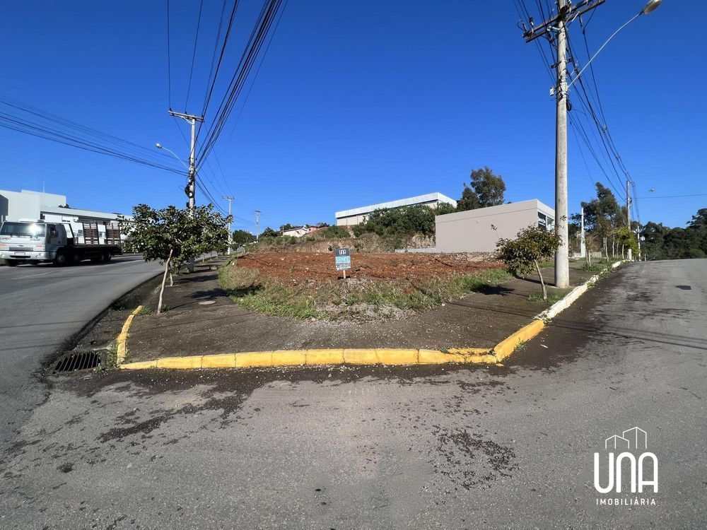 Terreno, 1077 m² - Foto 1
