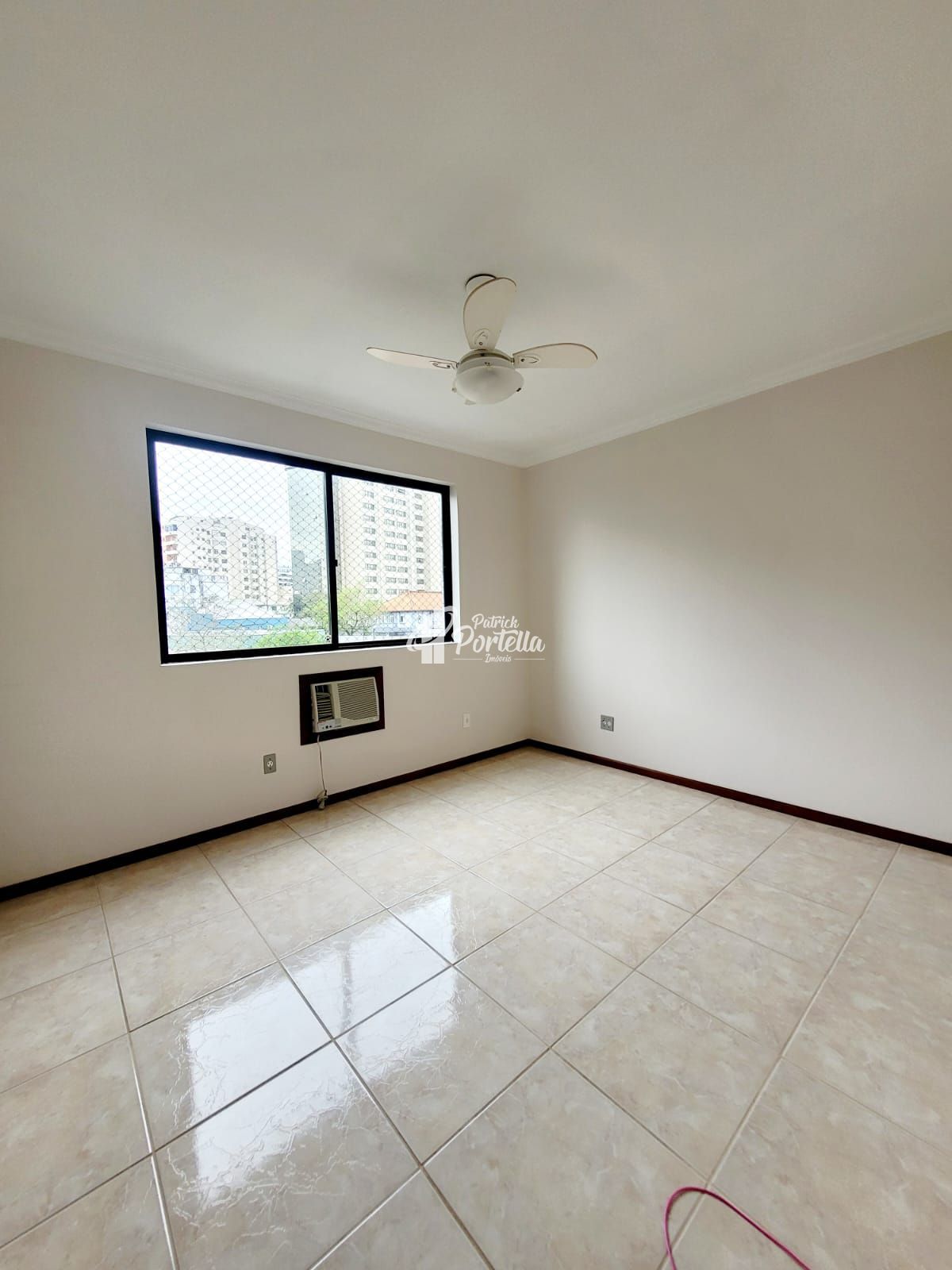 Apartamento à venda com 1 quarto, 60m² - Foto 8