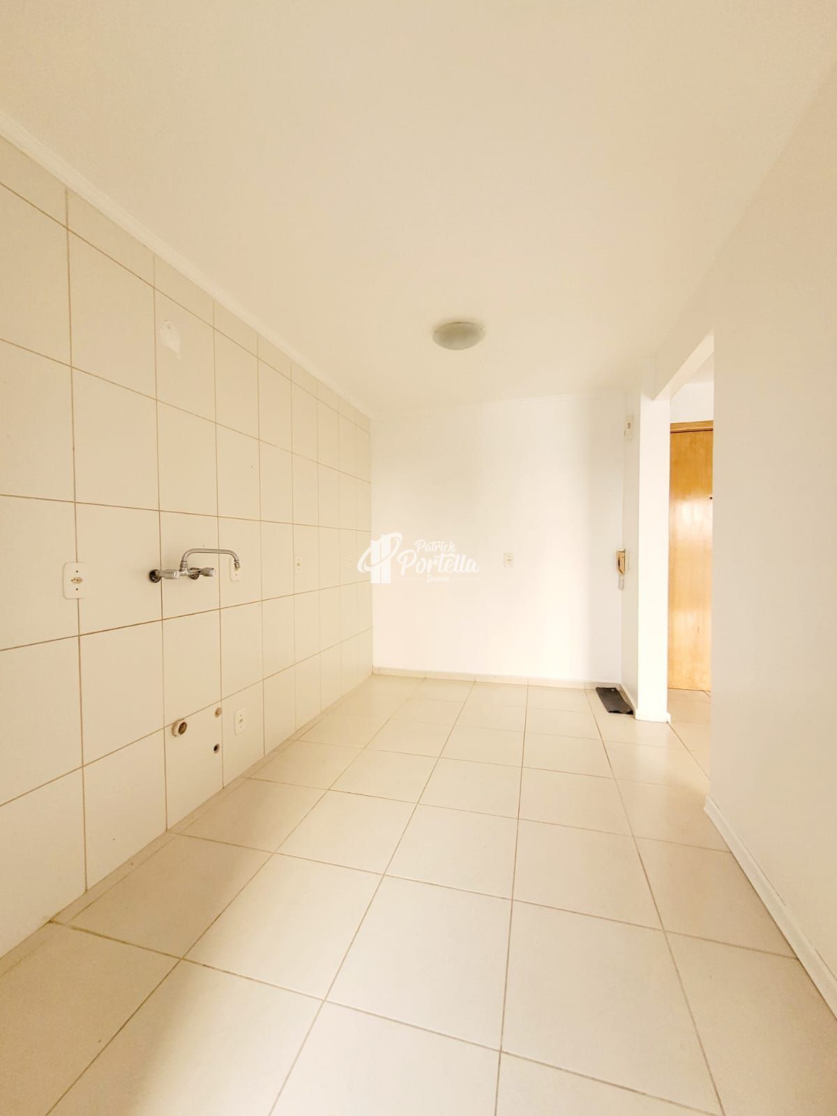 Apartamento à venda com 3 quartos, 93m² - Foto 8