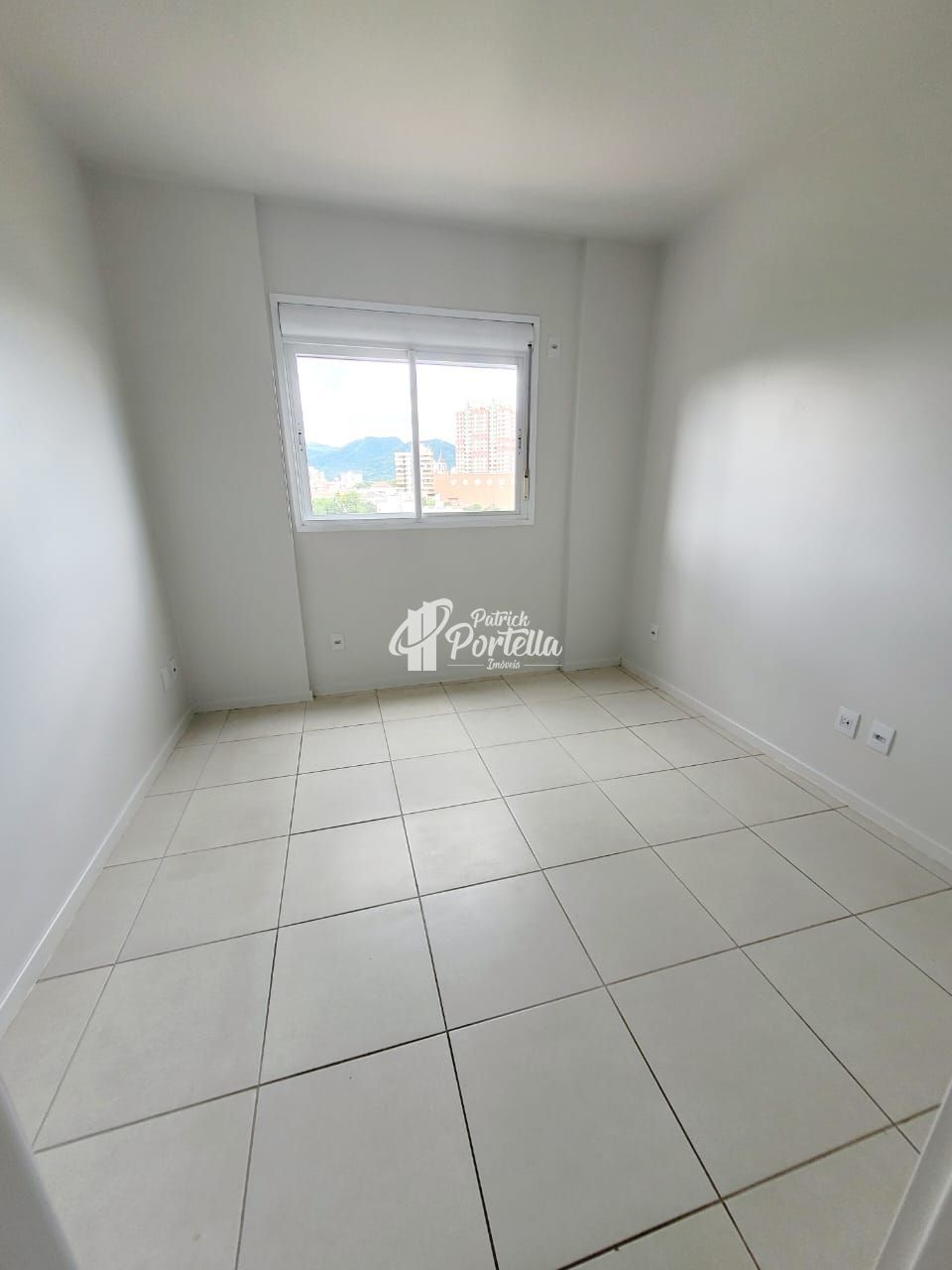 Apartamento à venda com 2 quartos, 66m² - Foto 11