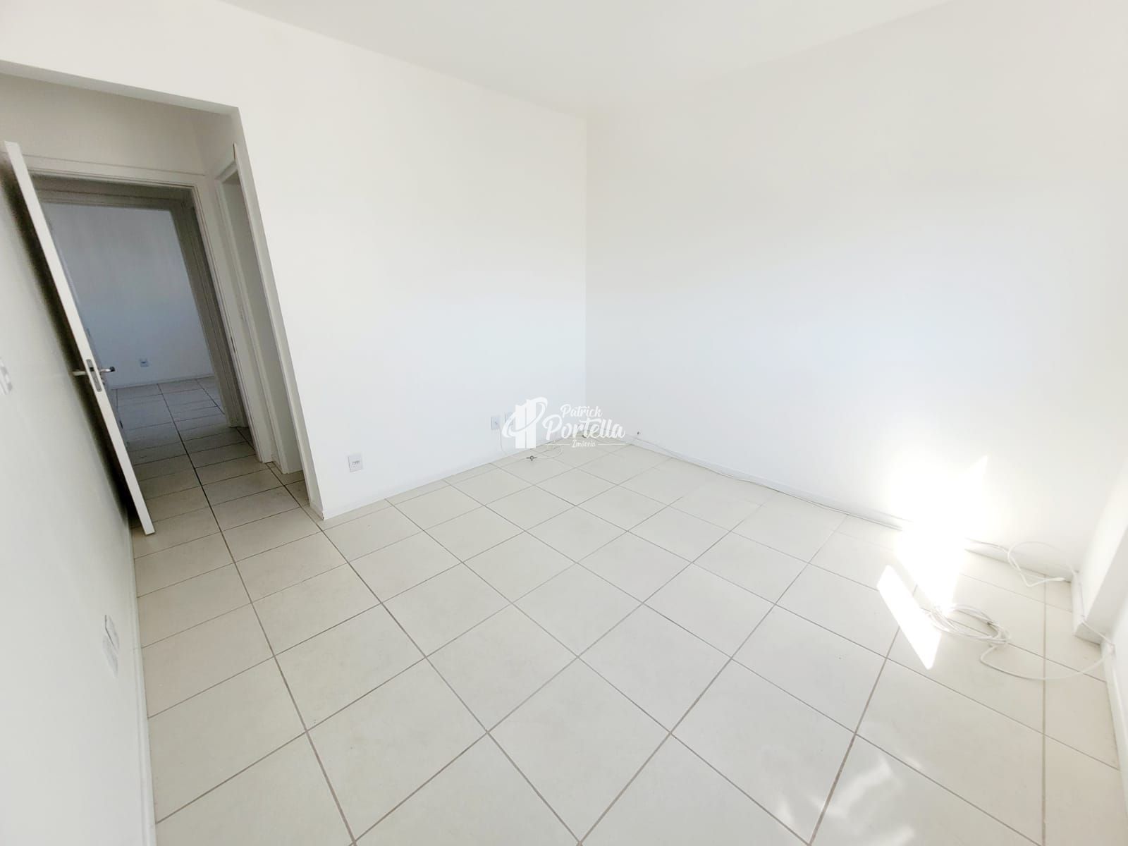 Apartamento para alugar com 2 quartos, 77m² - Foto 13