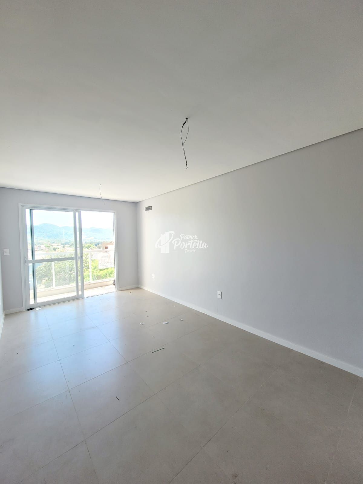 Apartamento à venda com 2 quartos, 66m² - Foto 3