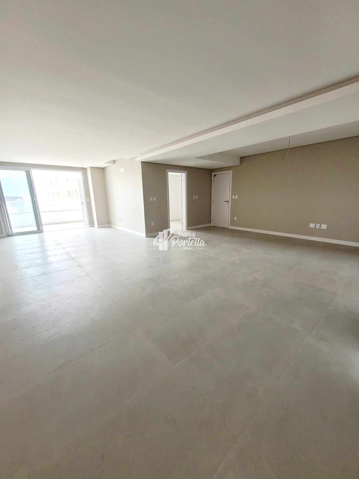 Apartamento à venda com 3 quartos, 193m² - Foto 17