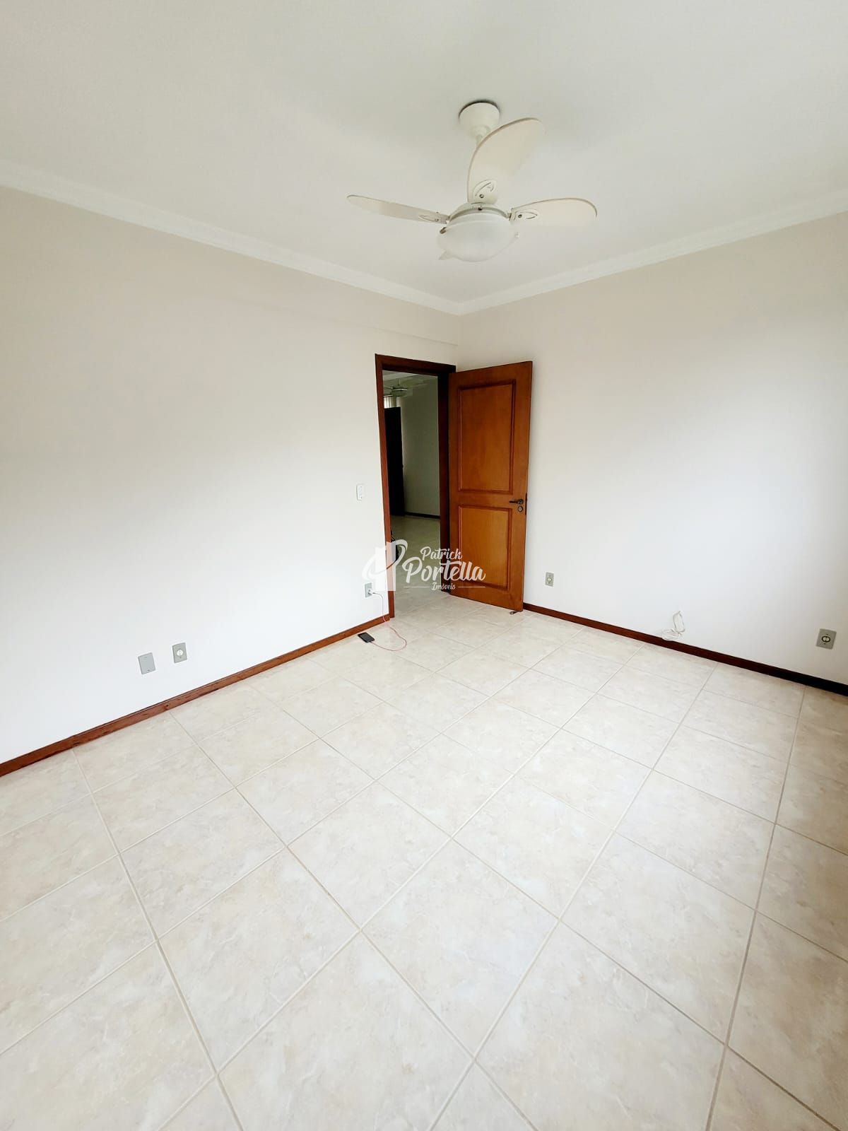 Apartamento à venda com 1 quarto, 60m² - Foto 9