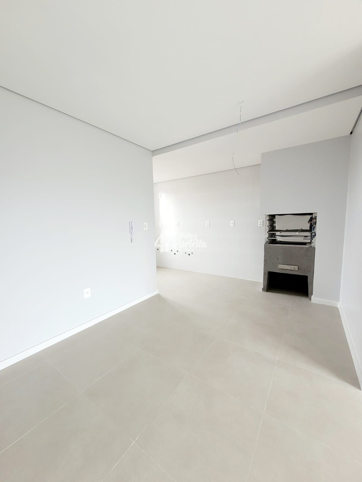 Apartamento à venda com 2 quartos, 66m² - Foto 4