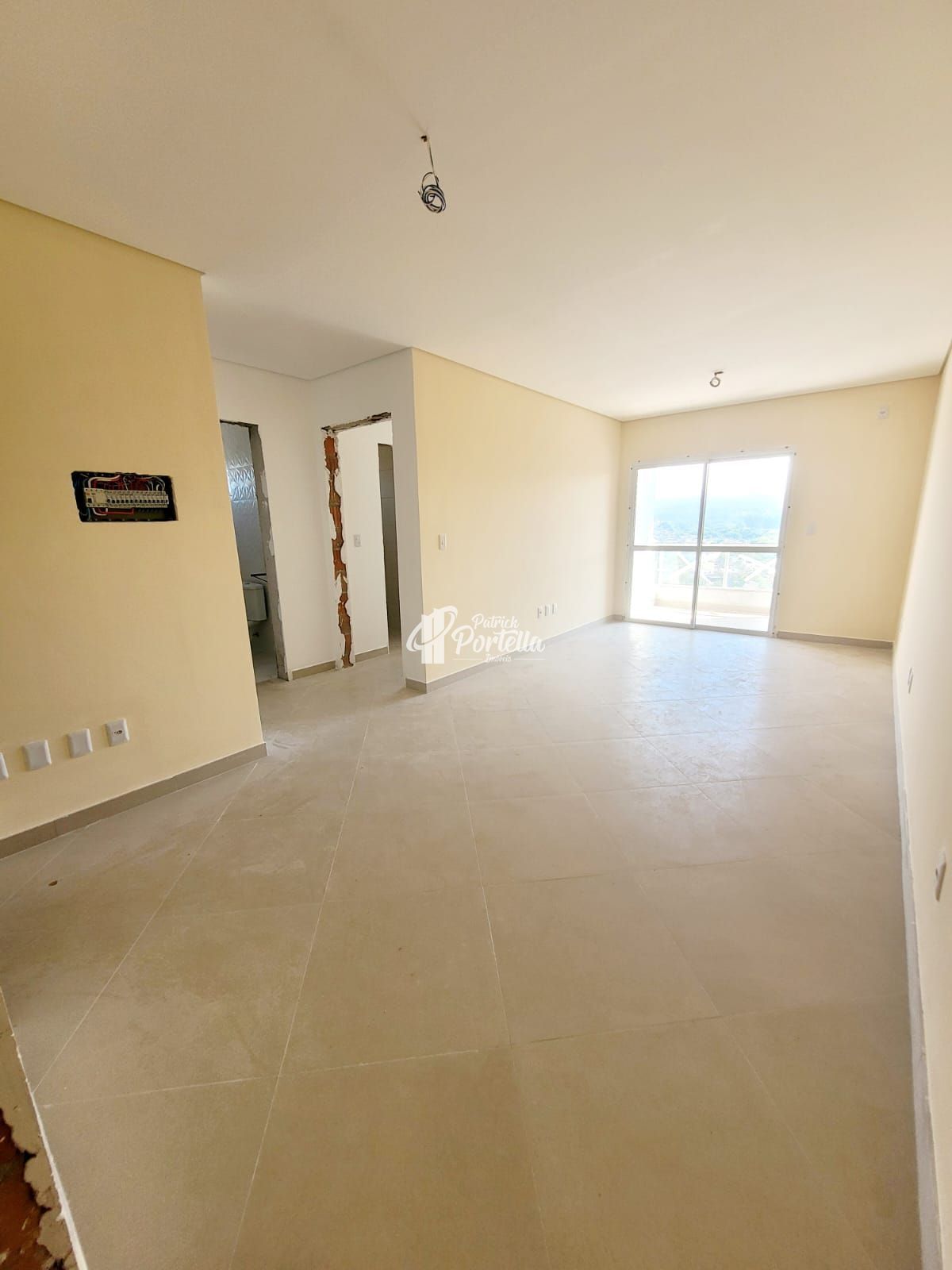 Apartamento à venda com 2 quartos, 76m² - Foto 3