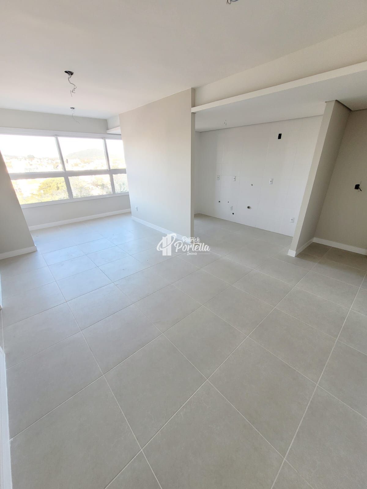 Apartamento à venda com 2 quartos, 77m² - Foto 4