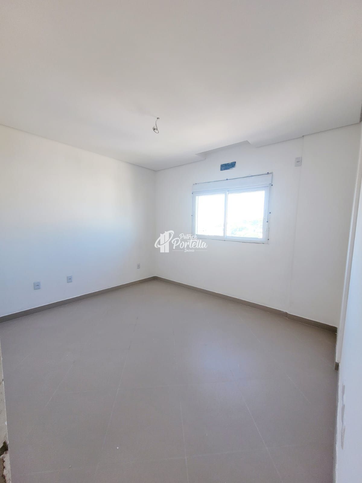 Apartamento à venda com 2 quartos, 76m² - Foto 9