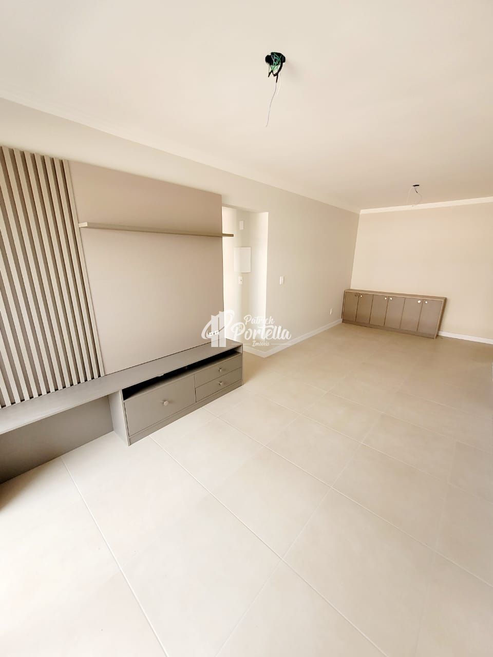 Apartamento à venda com 2 quartos, 69m² - Foto 5