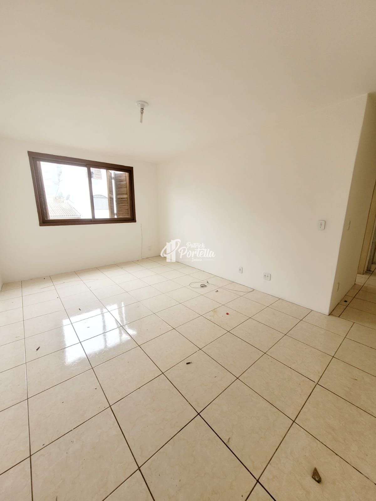 Apartamento à venda com 3 quartos, 105m² - Foto 2