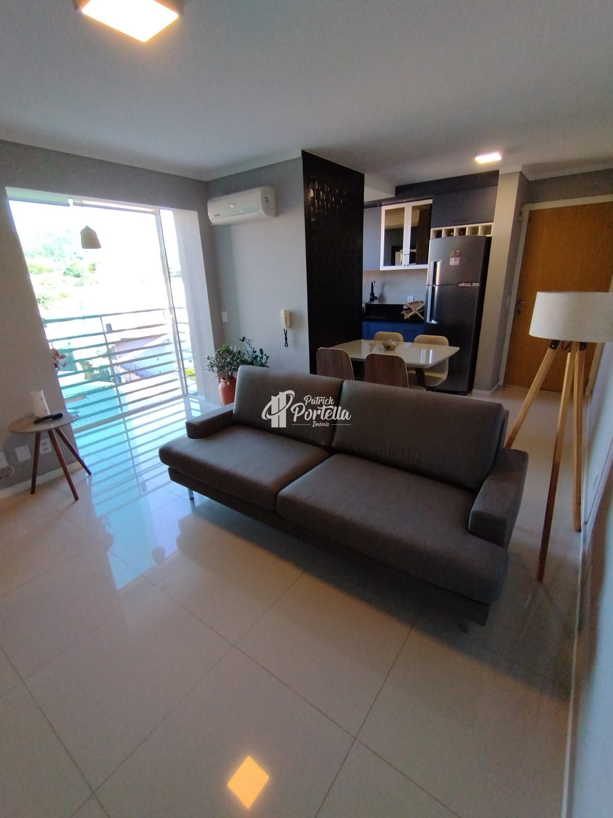 Apartamento à venda com 3 quartos, 70m² - Foto 3