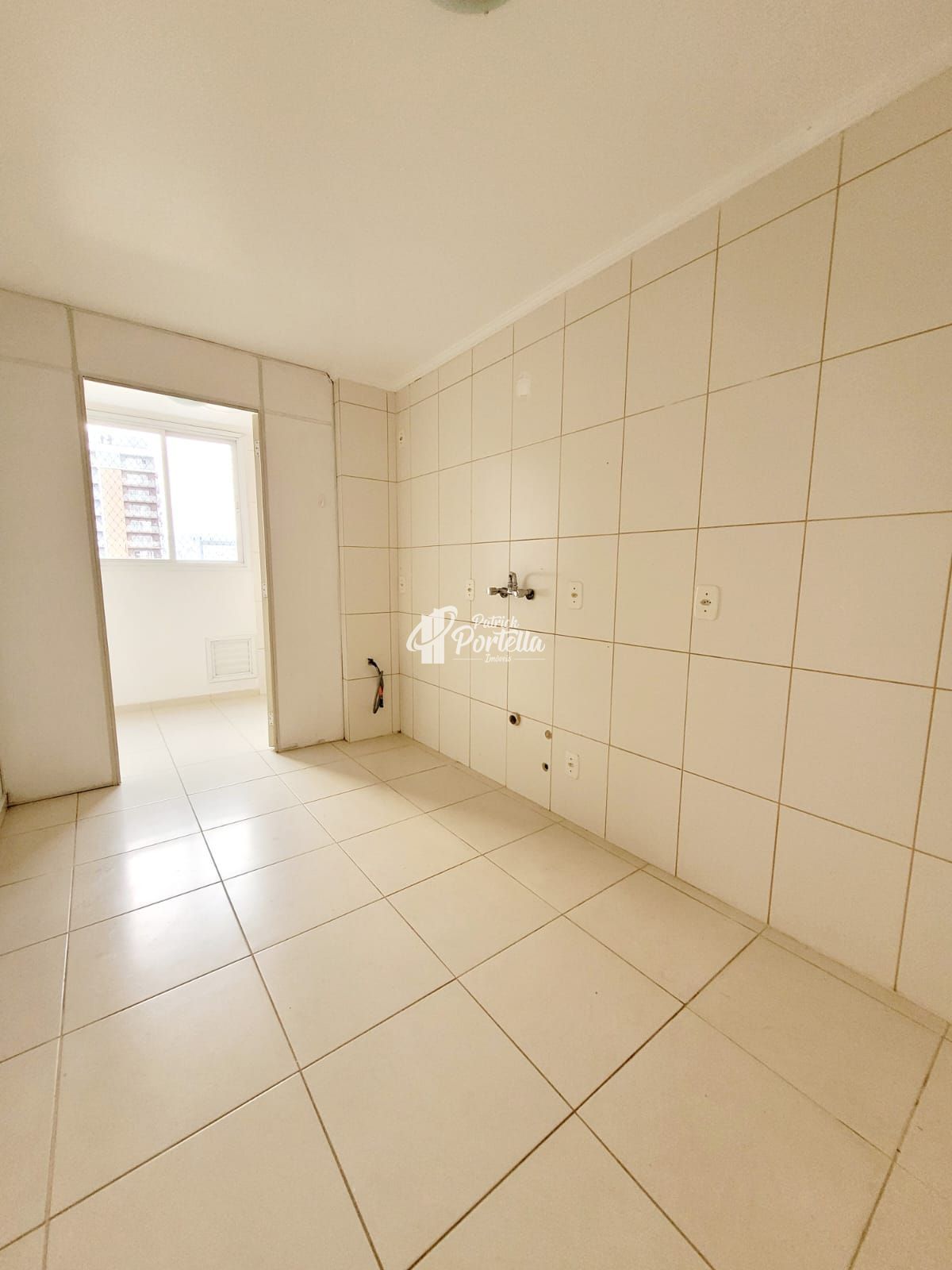 Apartamento à venda com 3 quartos, 93m² - Foto 9