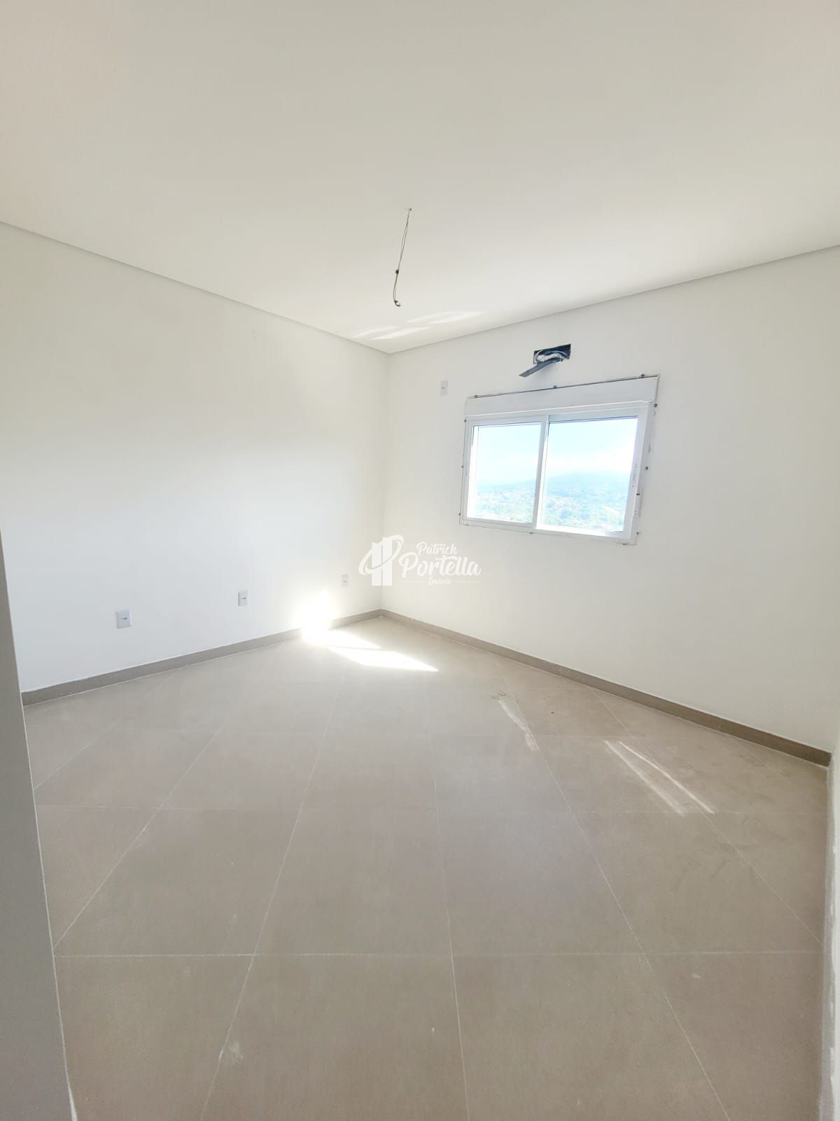 Apartamento à venda com 2 quartos, 68m² - Foto 11