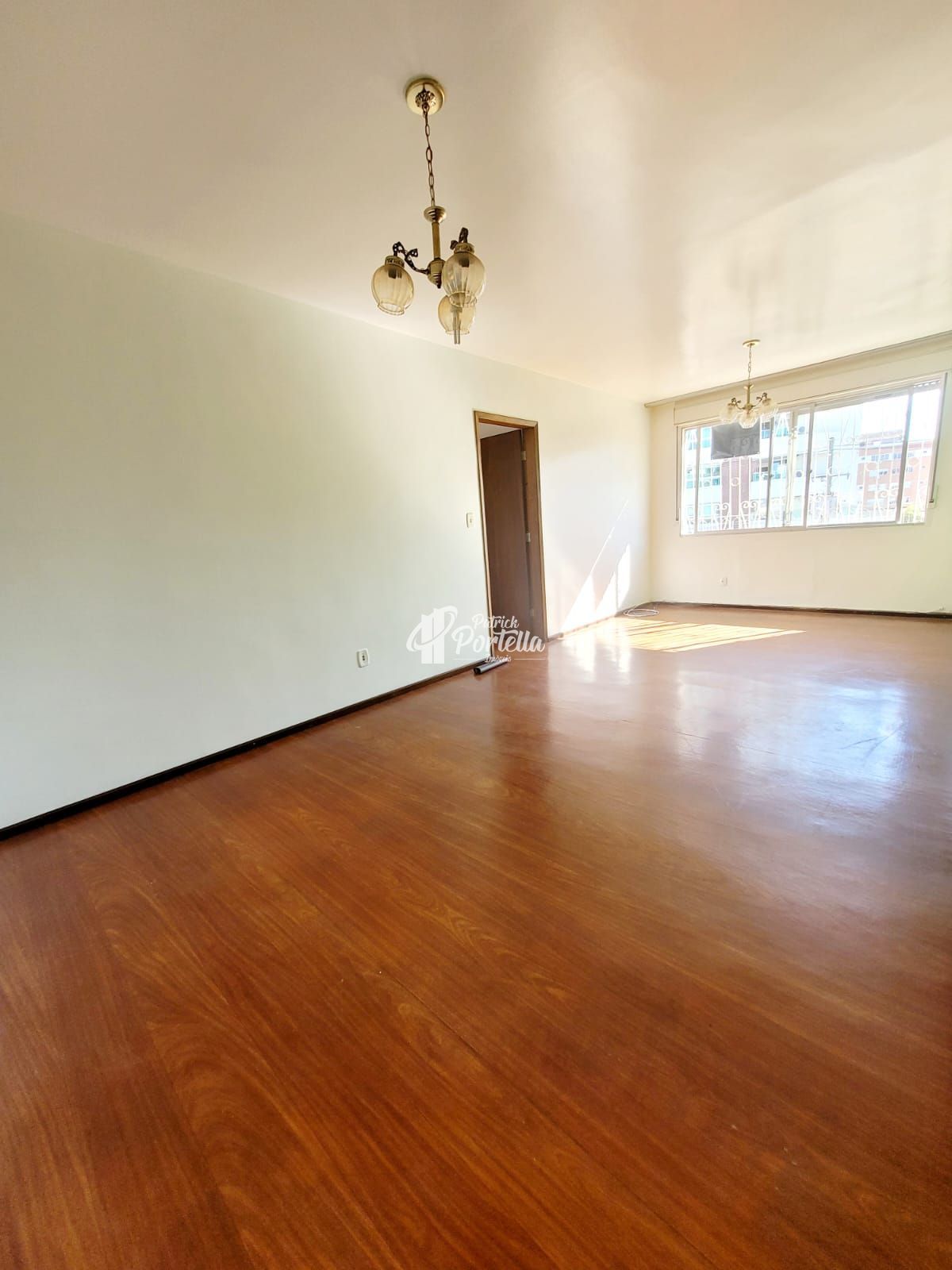 Apartamento para alugar com 2 quartos, 117m² - Foto 2