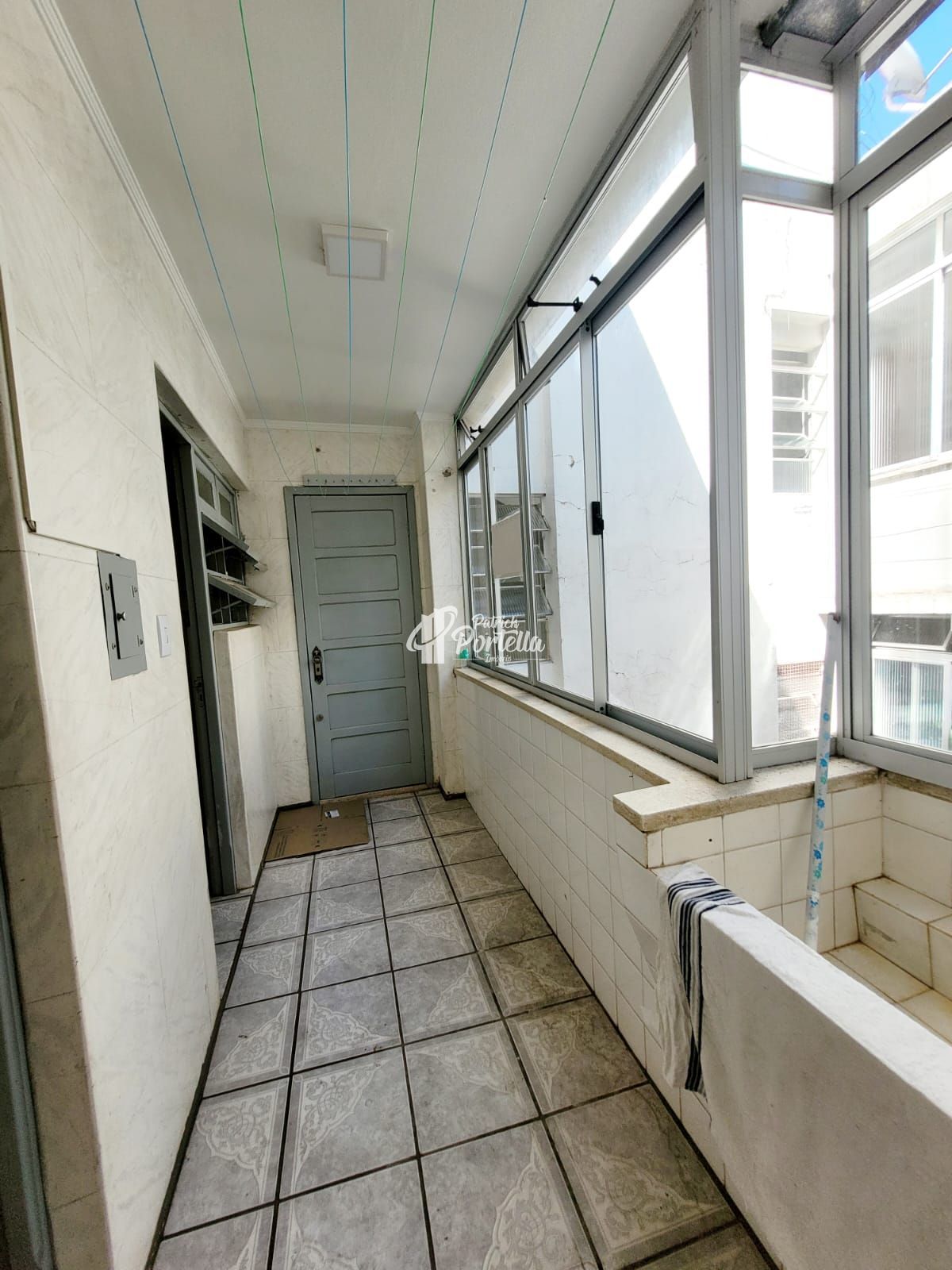 Apartamento à venda com 3 quartos, 101m² - Foto 6