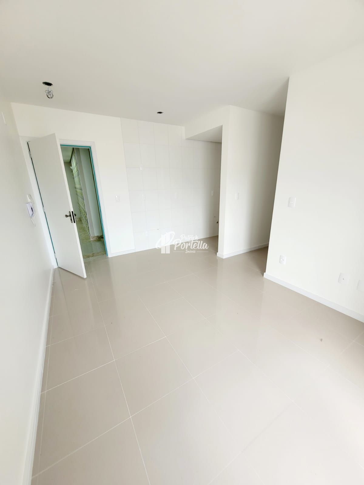 Apartamento à venda com 2 quartos, 53m² - Foto 4