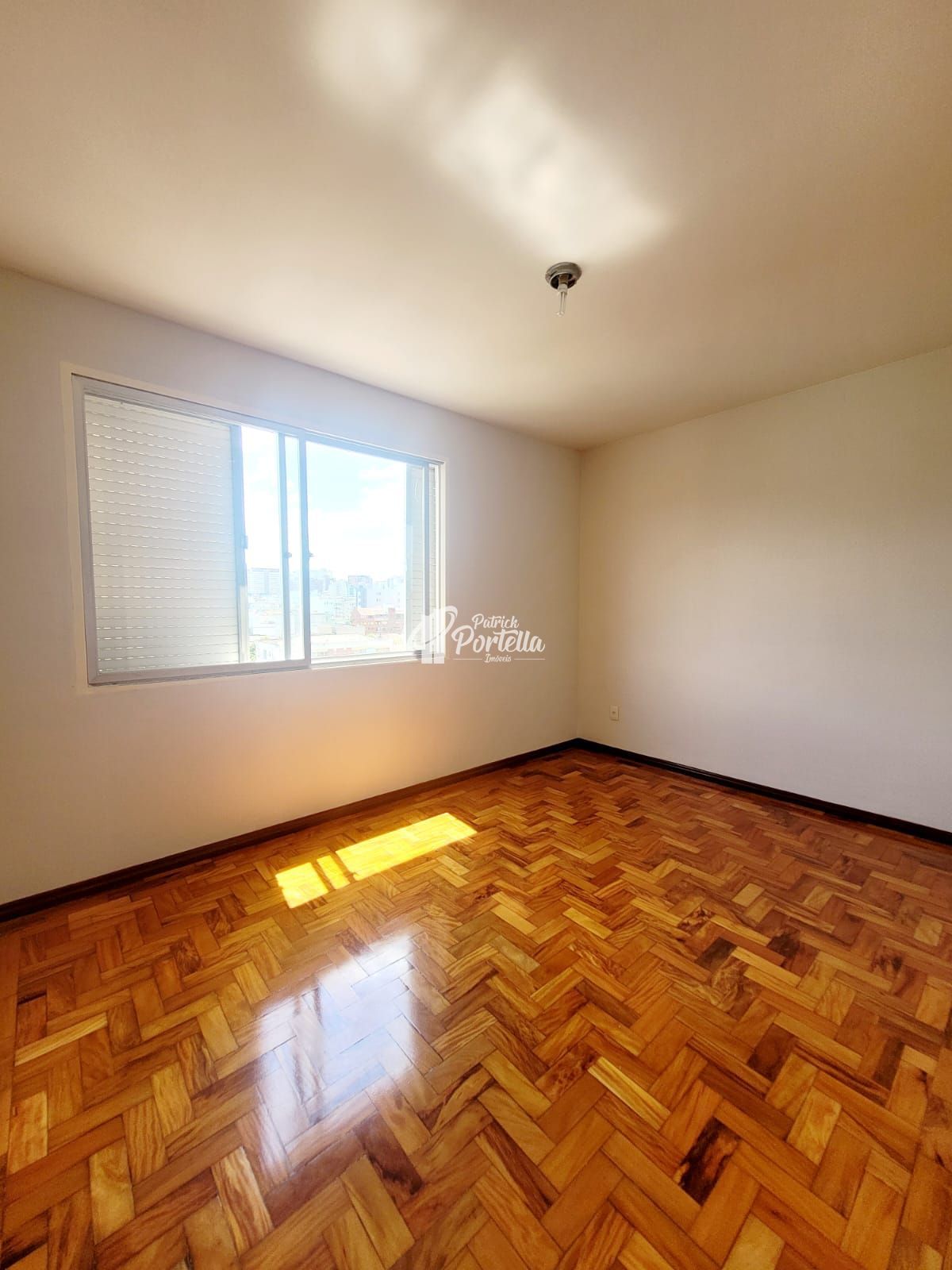 Apartamento para alugar com 2 quartos, 85m² - Foto 9