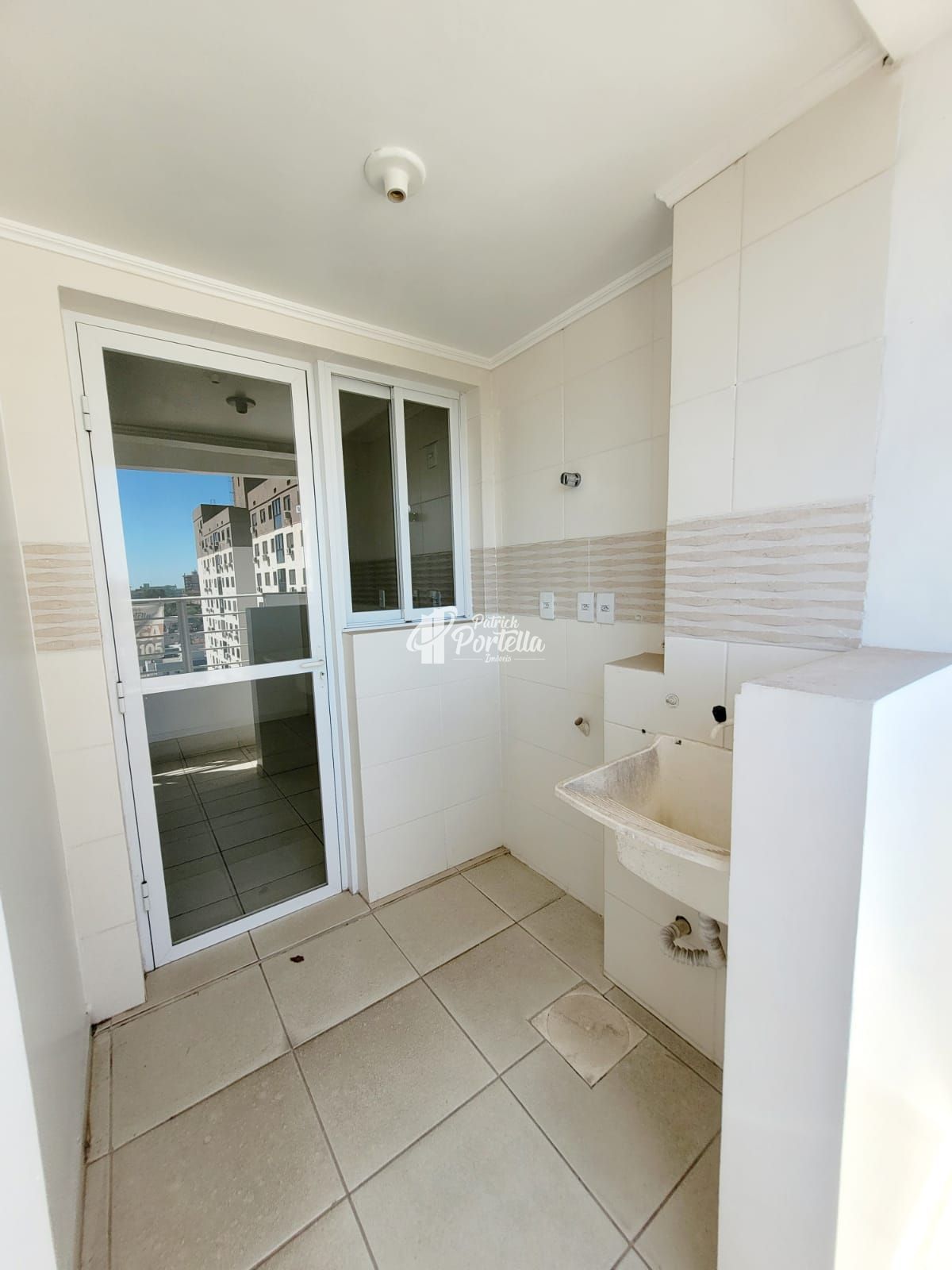 Apartamento para alugar com 2 quartos, 77m² - Foto 9