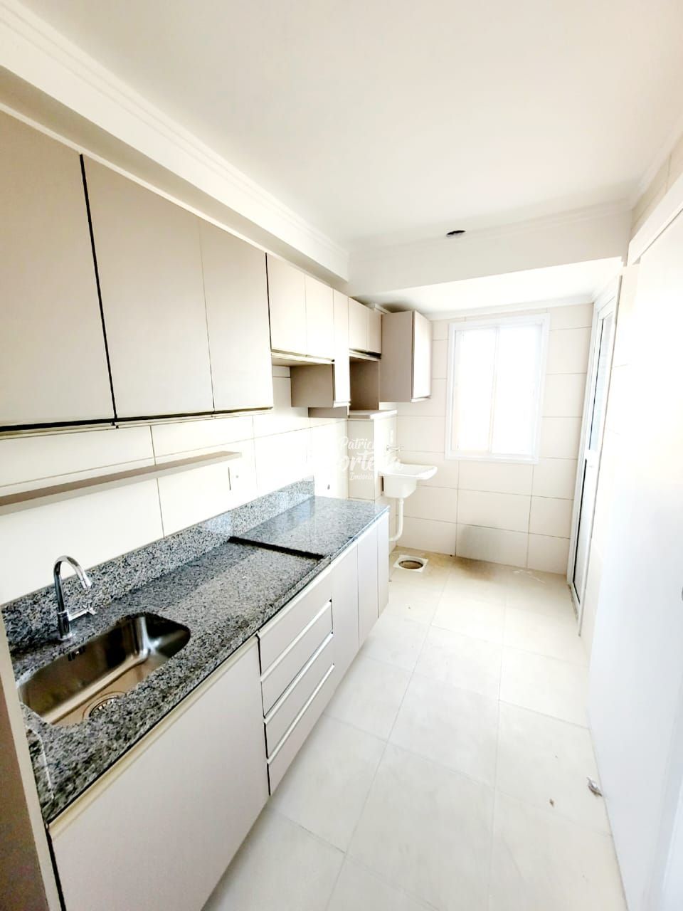 Apartamento à venda com 1 quarto, 47m² - Foto 7