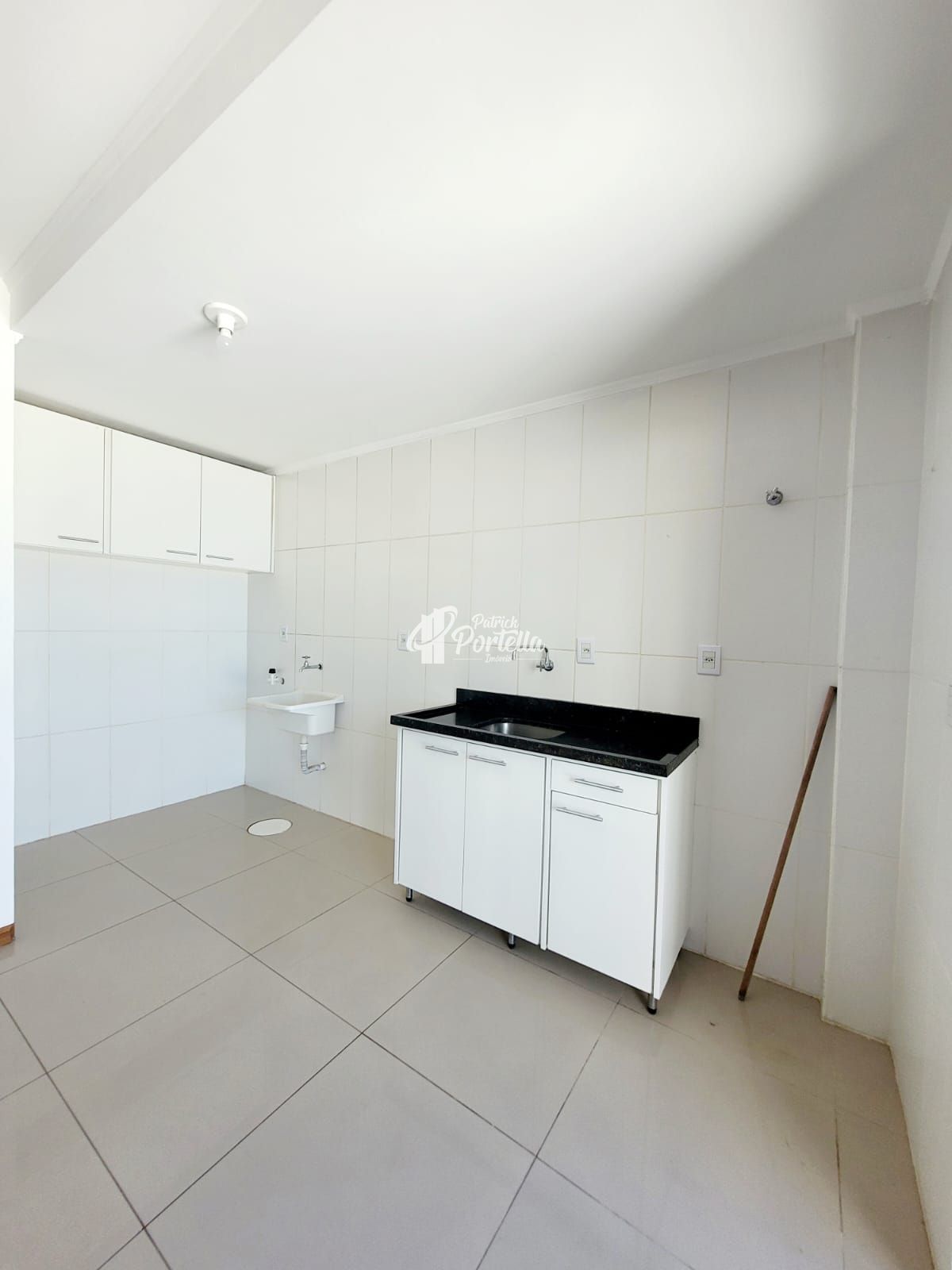 Apartamento à venda com 2 quartos, 58m² - Foto 3