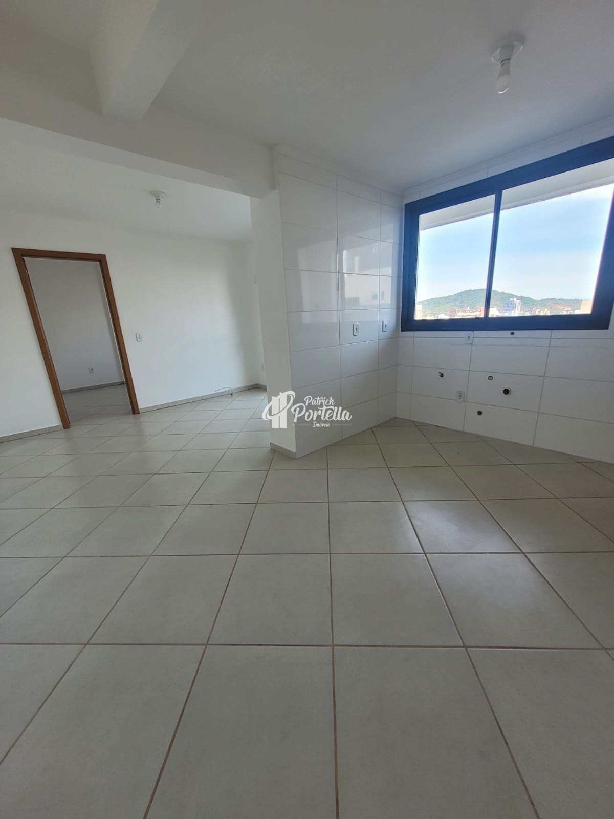 Apartamento para alugar com 1 quarto, 37m² - Foto 2