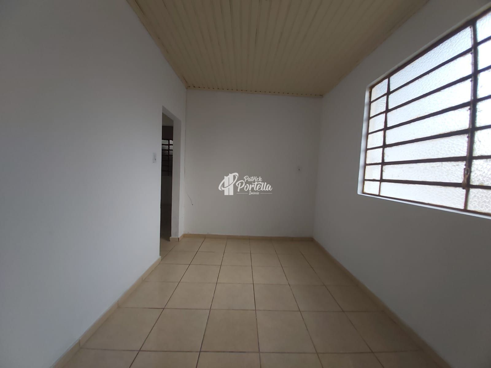 Casa à venda com 2 quartos, 90m² - Foto 8