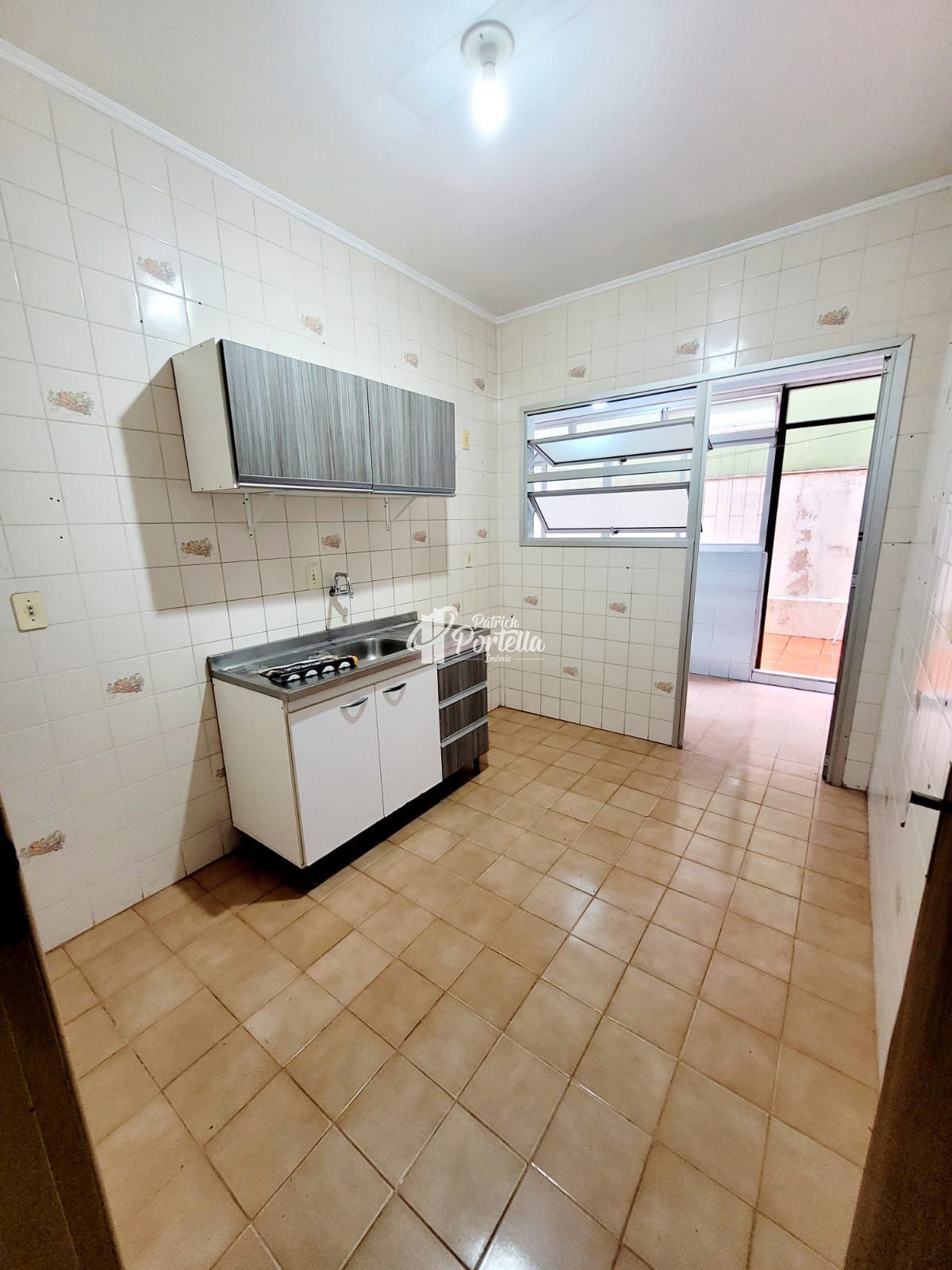 Apartamento à venda com 1 quarto, 55m² - Foto 3