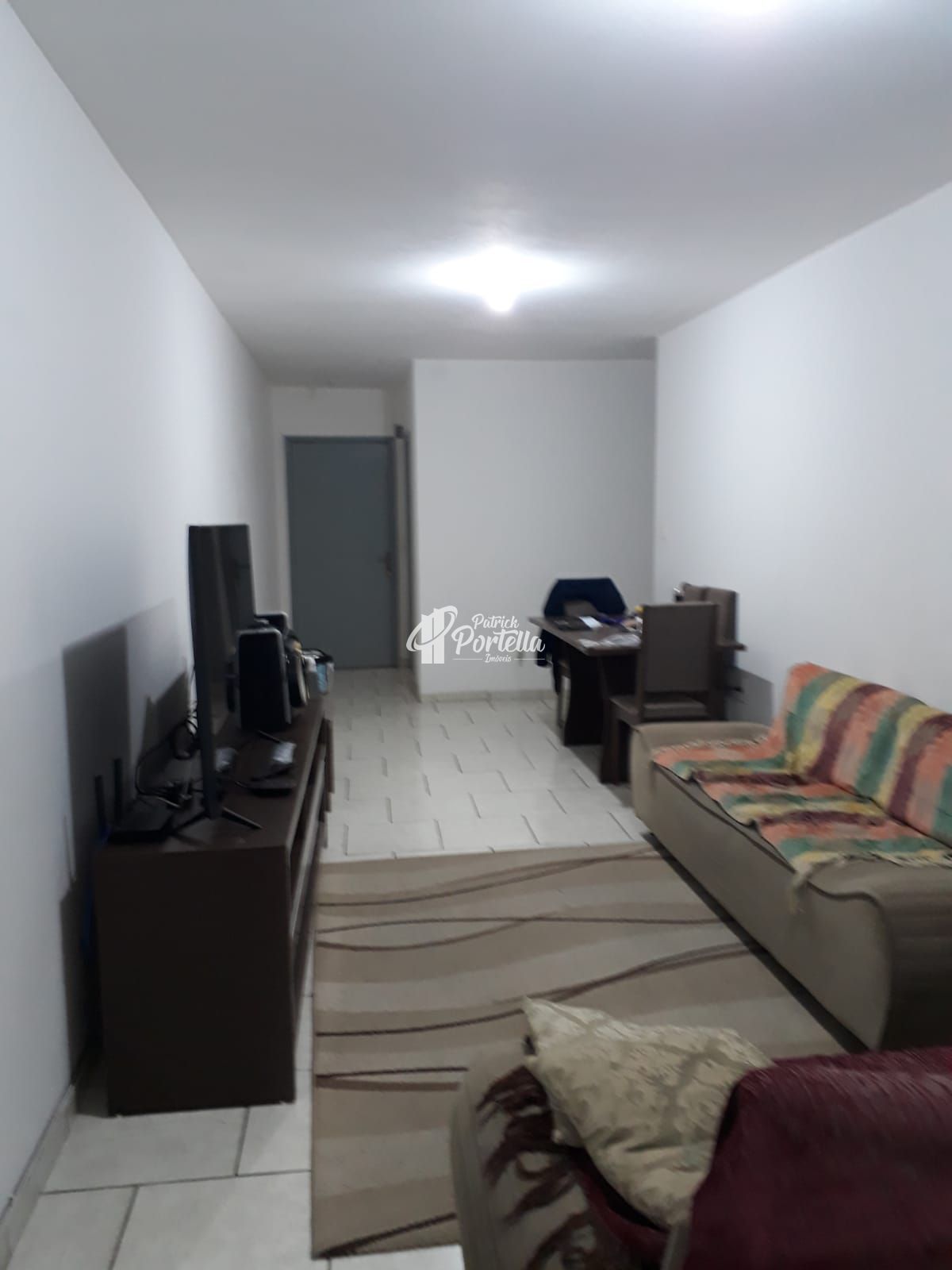 Apartamento à venda com 2 quartos, 79m² - Foto 4