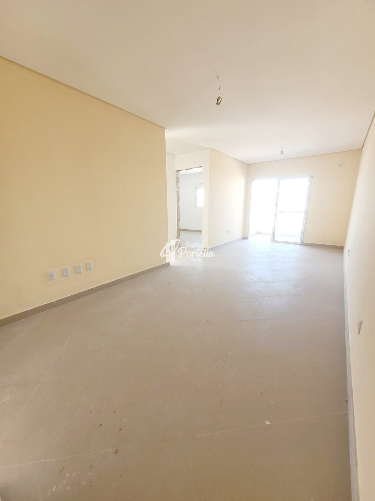 Apartamento à venda com 2 quartos, 68m² - Foto 3