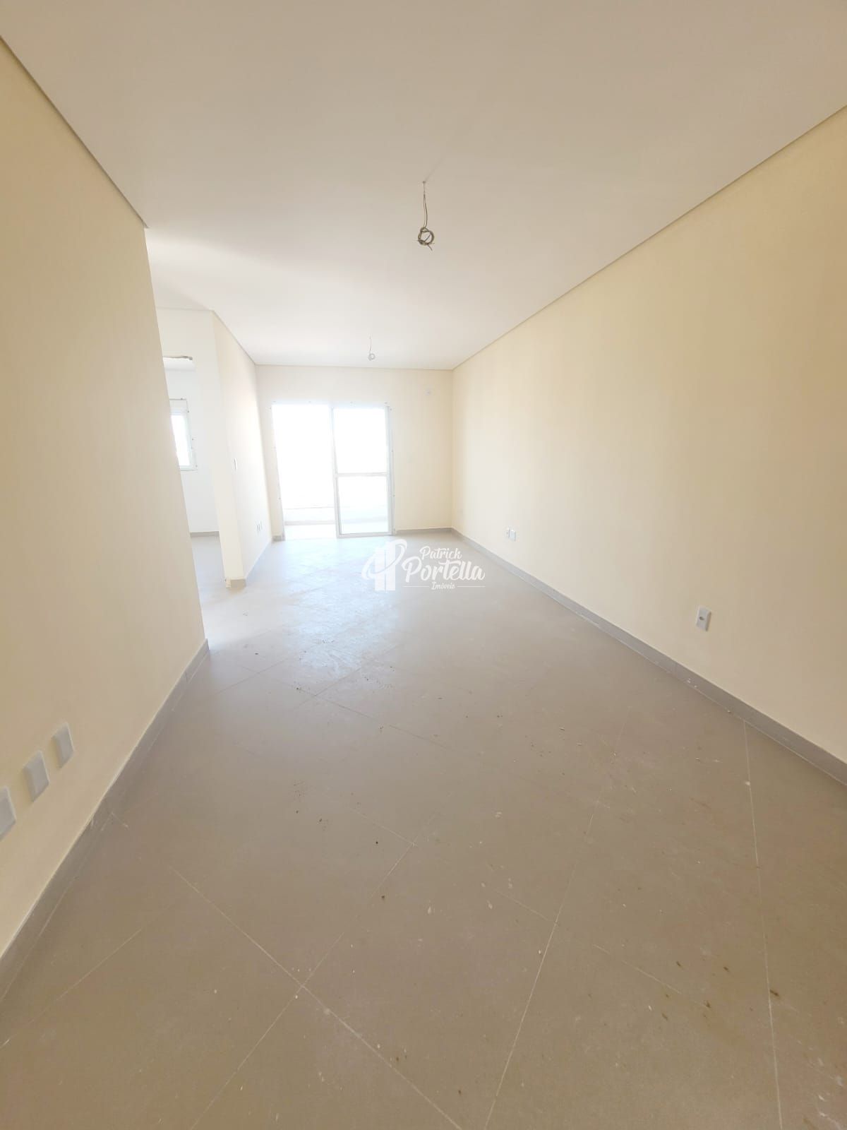 Apartamento à venda com 2 quartos, 68m² - Foto 4