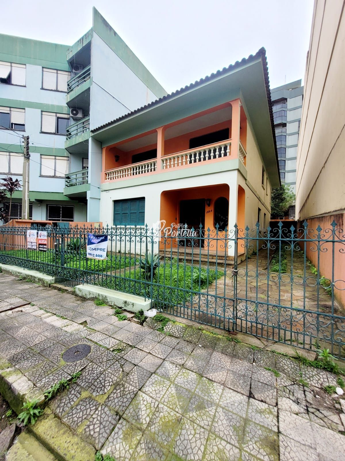 Casa, 4 quartos, 225 m² - Foto 1