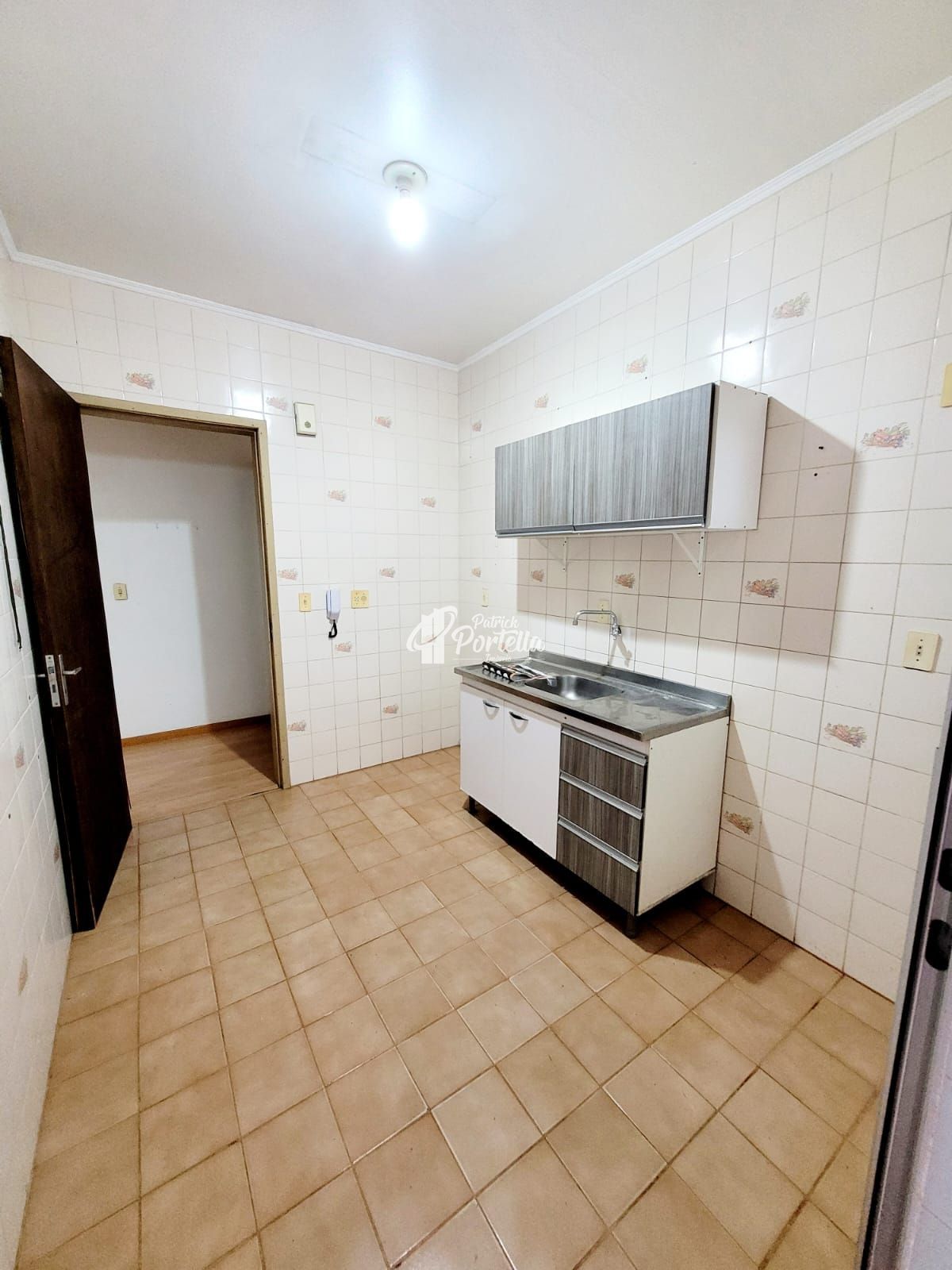 Apartamento à venda com 1 quarto, 55m² - Foto 4