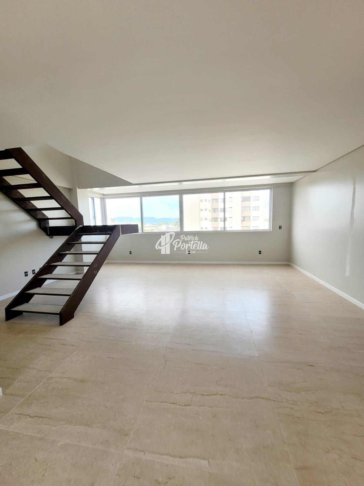 Apartamento à venda com 3 quartos, 191m² - Foto 7