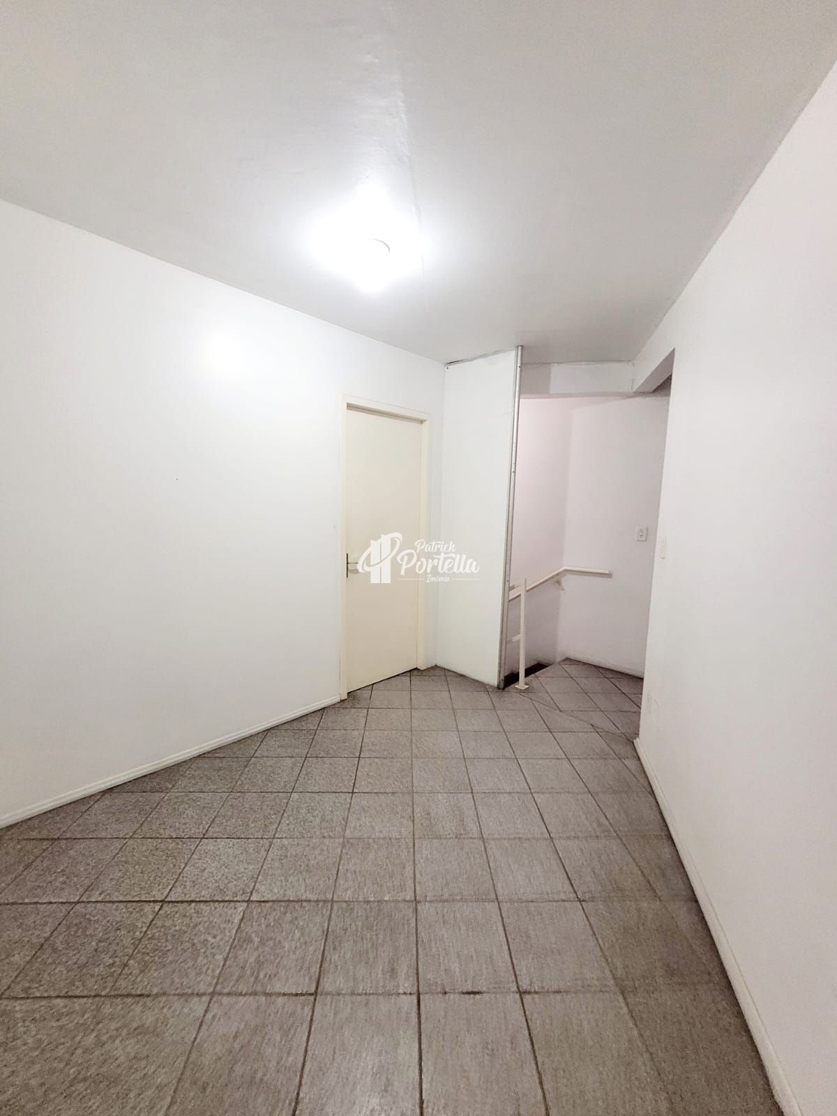 Conjunto Comercial-Sala para alugar com 4 quartos, 80m² - Foto 3