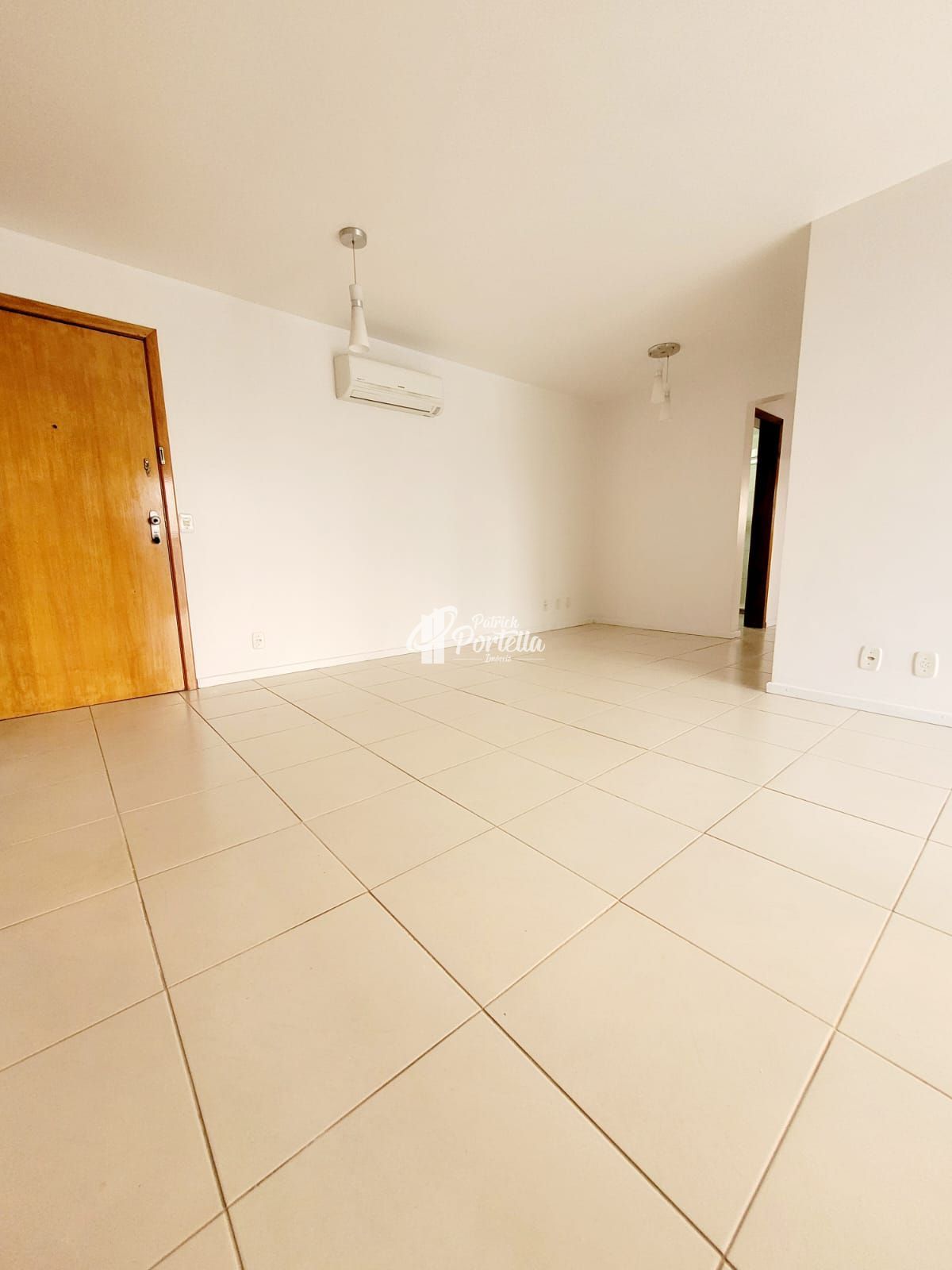 Apartamento à venda com 3 quartos, 93m² - Foto 4