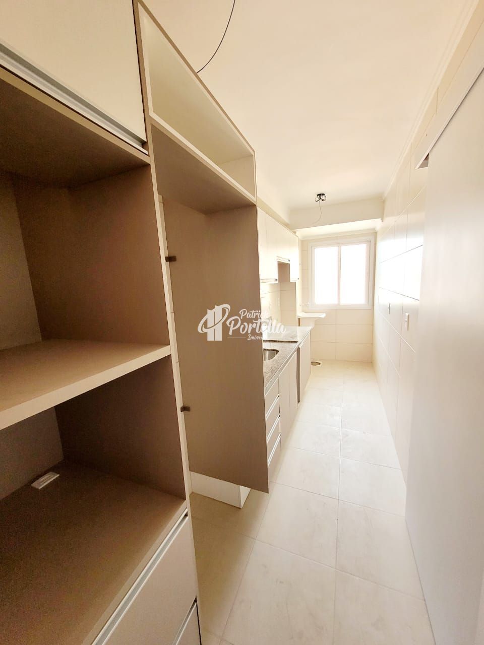 Apartamento à venda com 2 quartos, 69m² - Foto 7